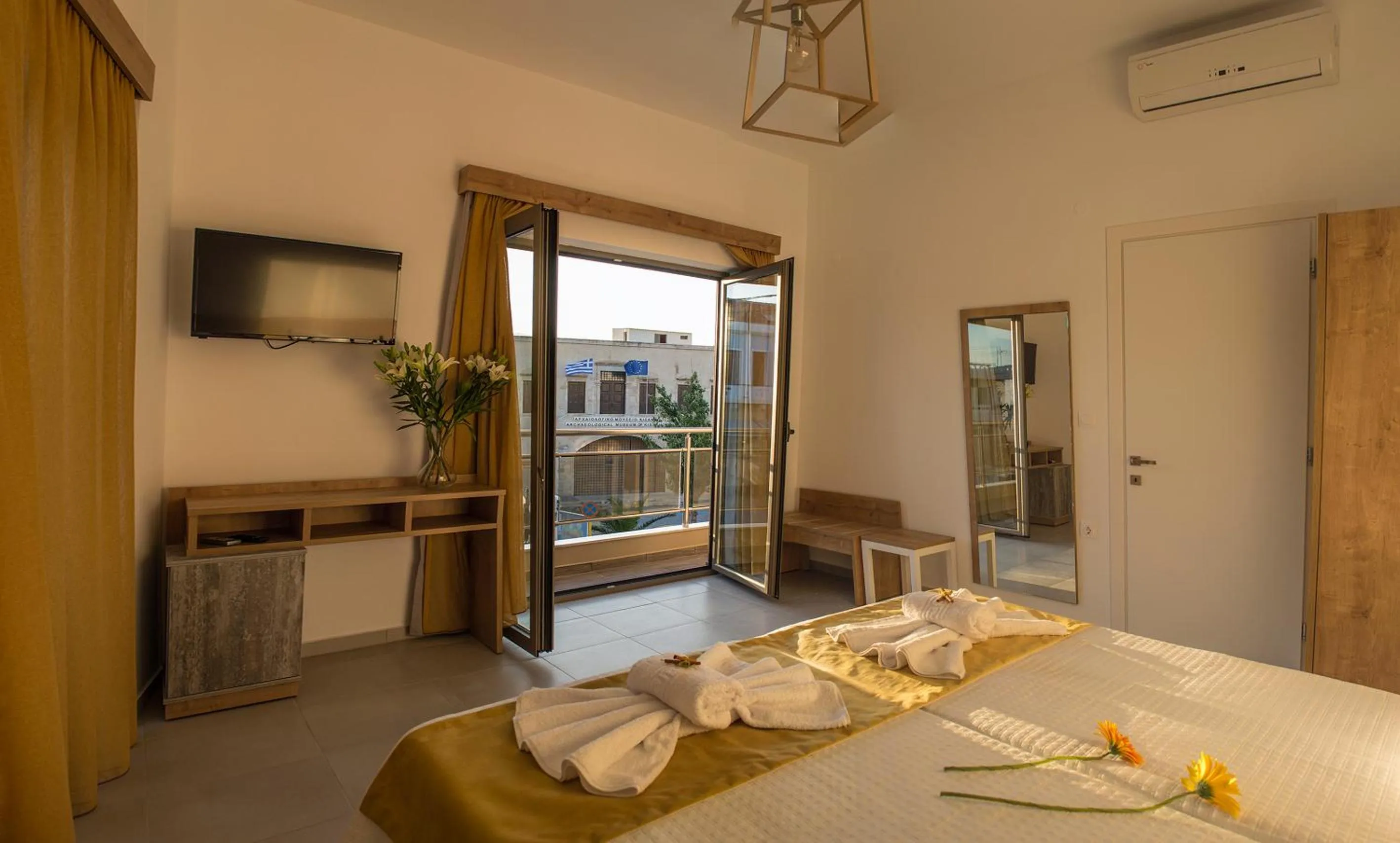 Nearby landmark, Bed in Castell Hotel