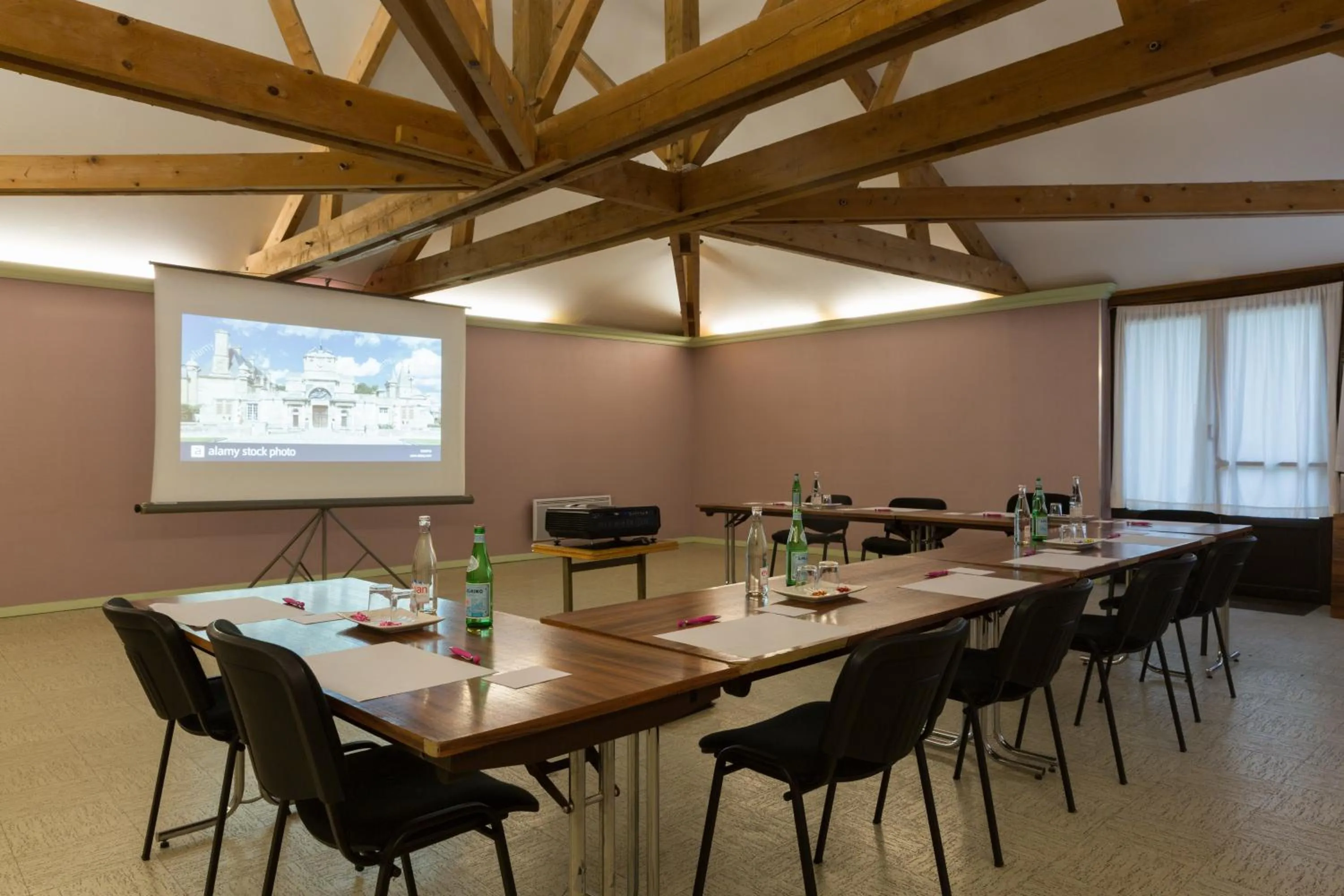 The Originals Access, Hôtel La Dousseine, Dreux Nord