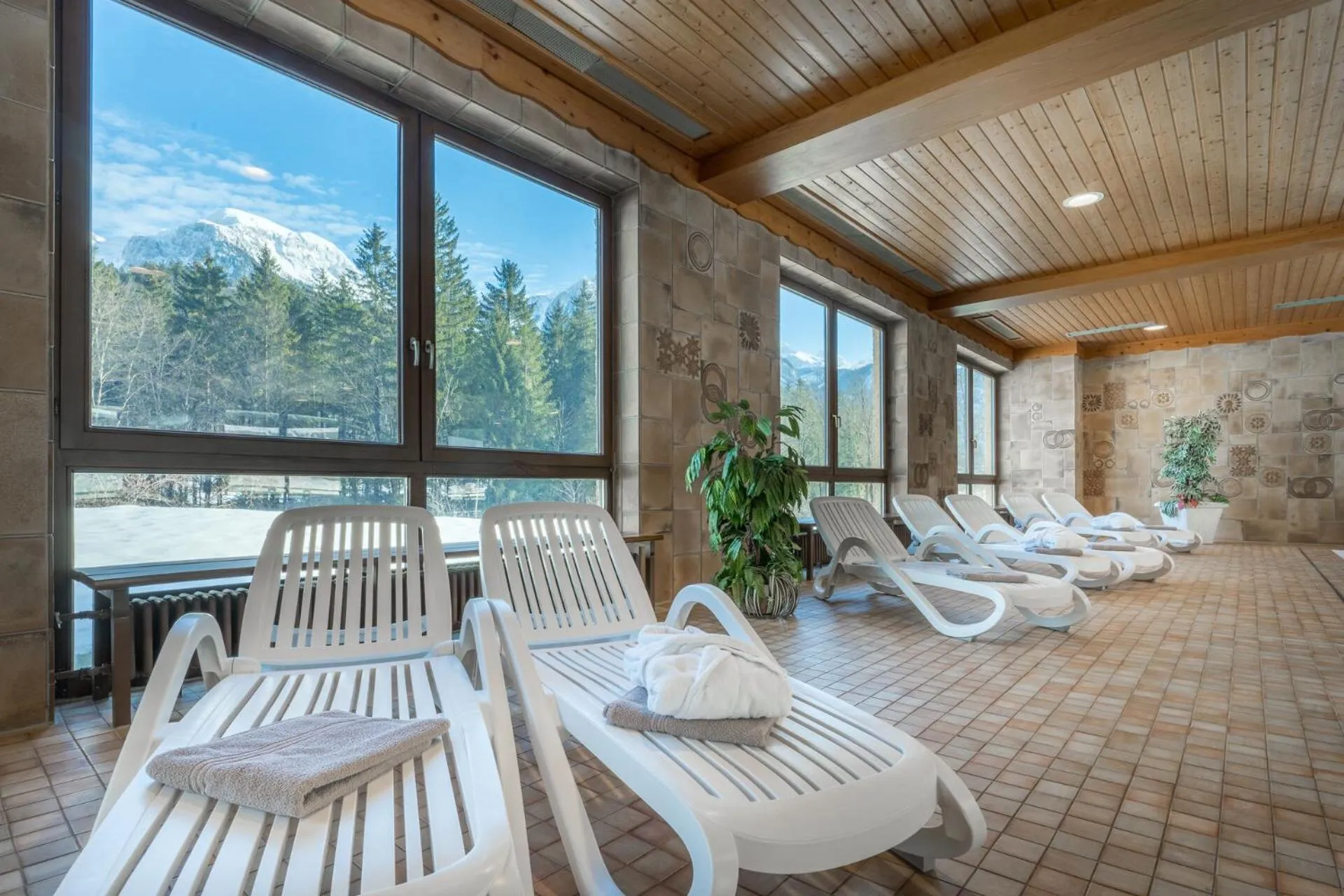 Swimming pool in BSW Hotel Hubertus-Park