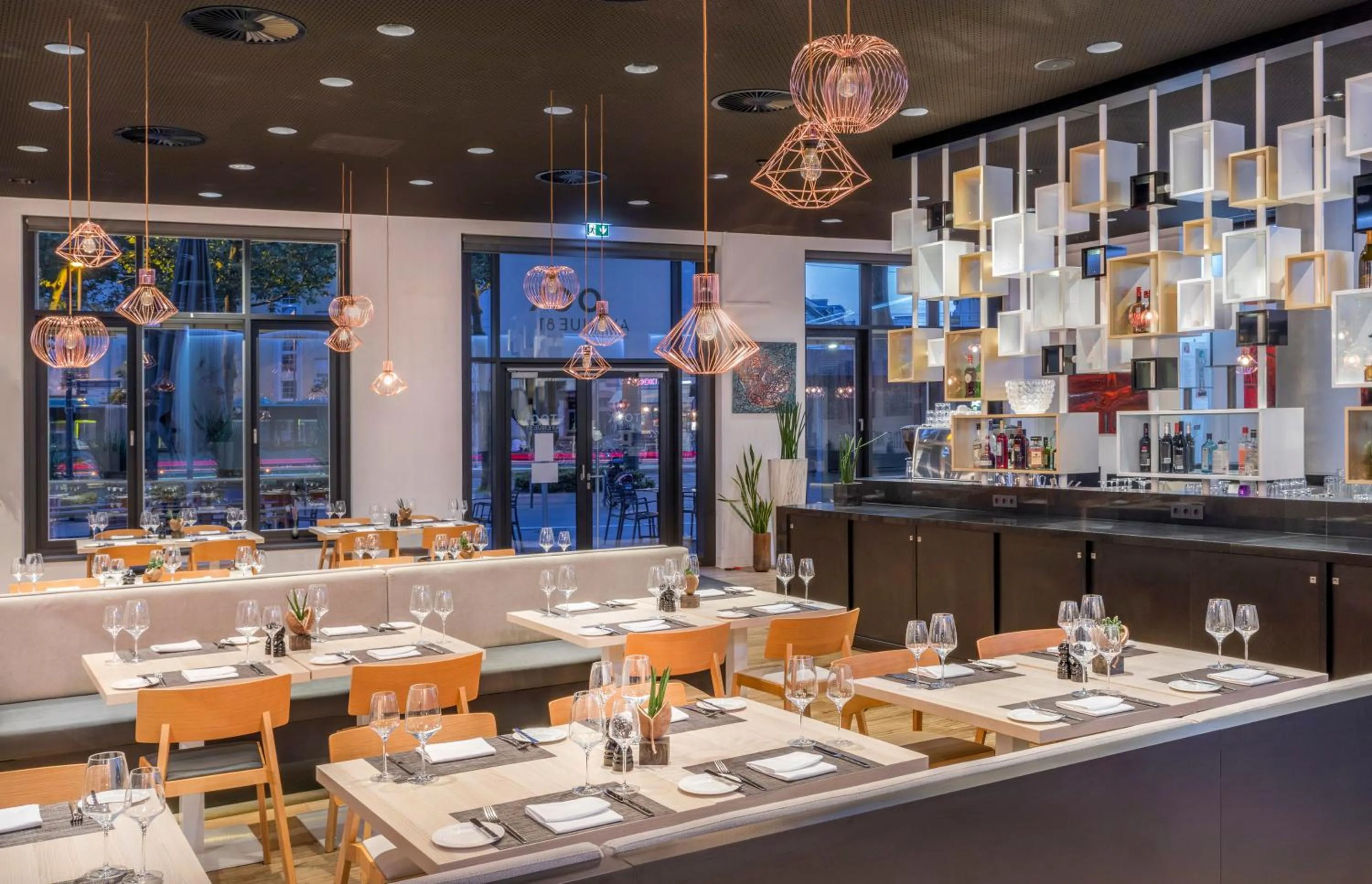 Restaurant/places to eat in INNSiDE by Meliá Frankfurt Ostend