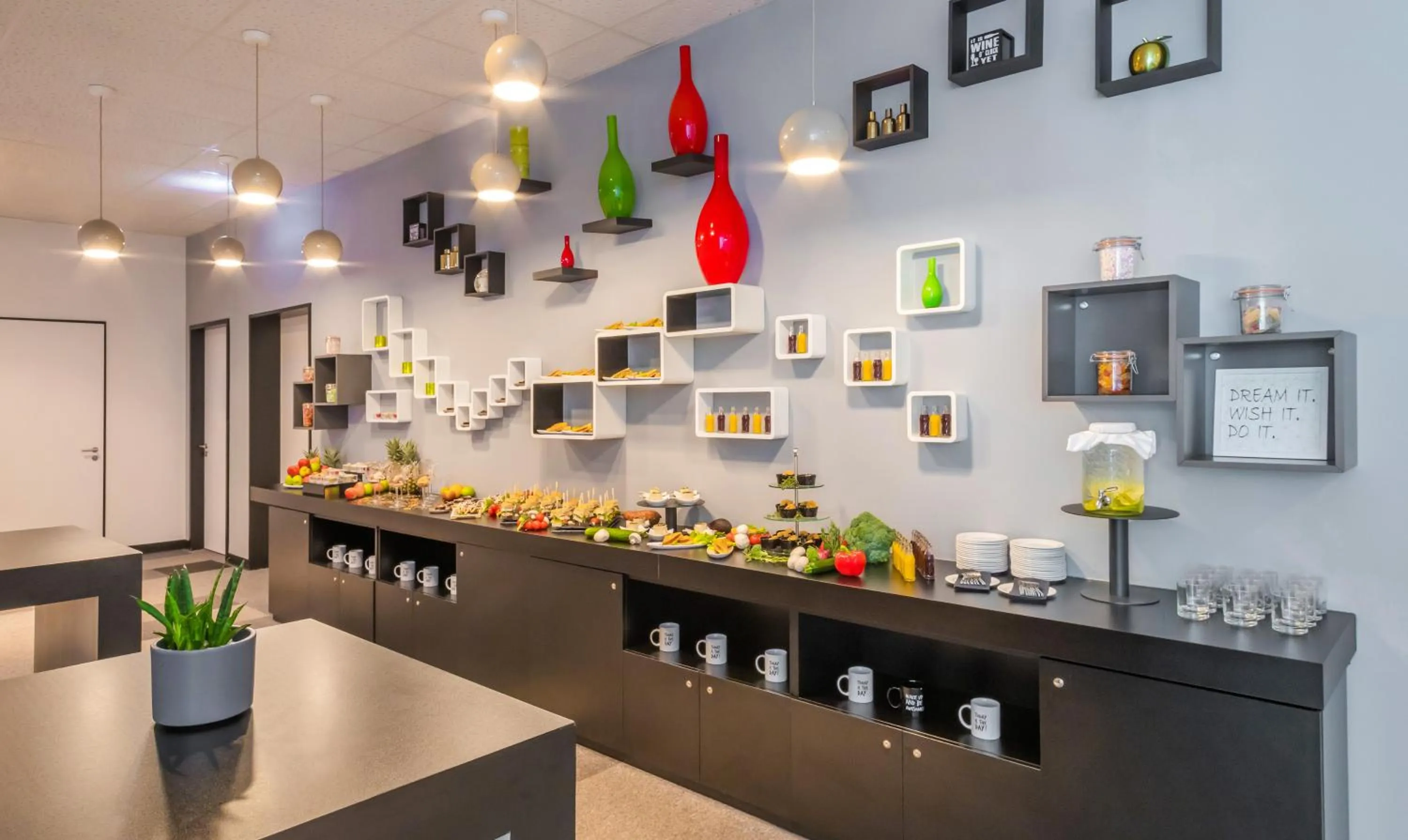 Food and drinks in INNSiDE by Meliá Frankfurt Ostend