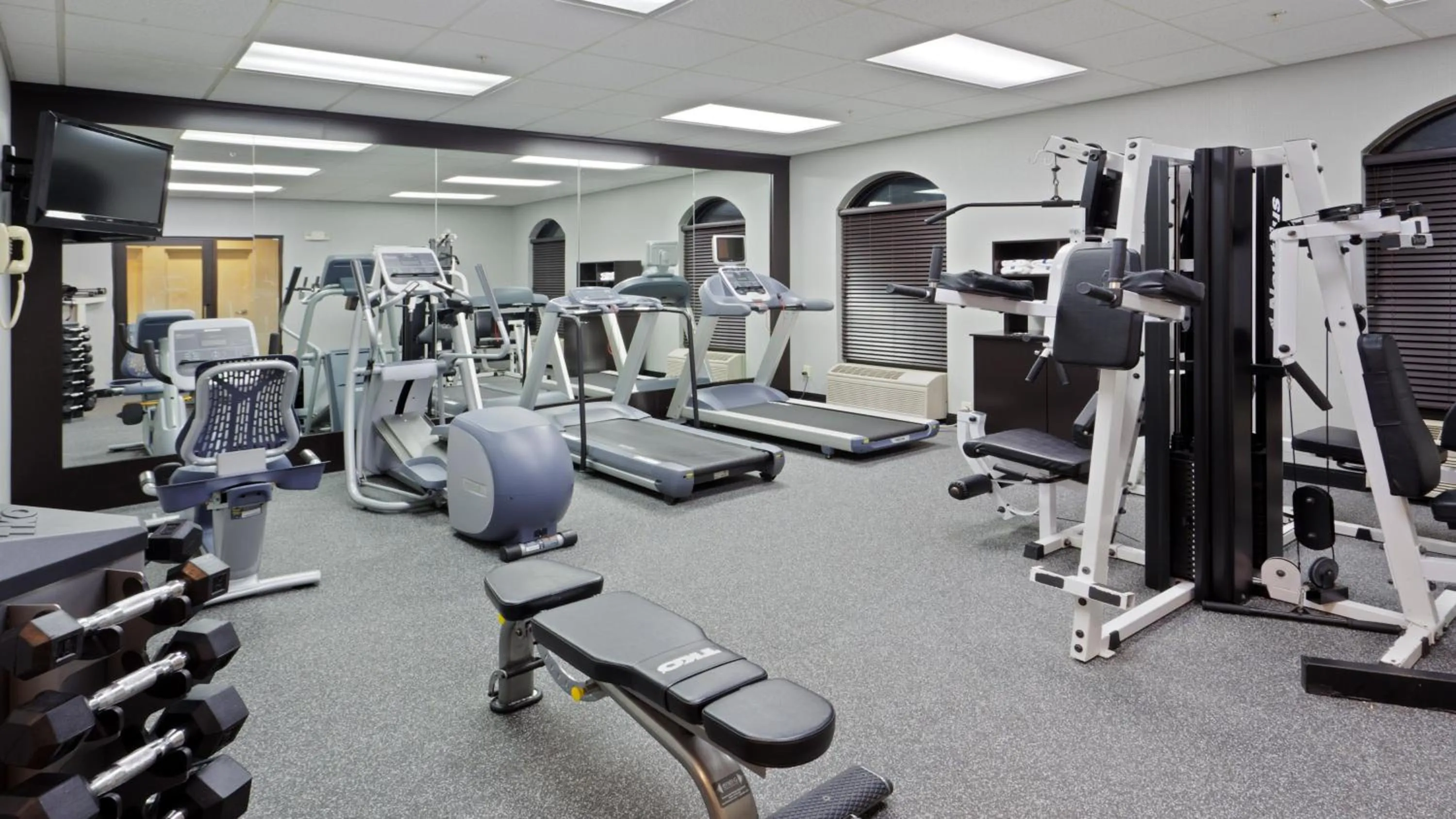 Fitness centre/facilities in Holiday Inn Express Hotel & Suites Dover by IHG