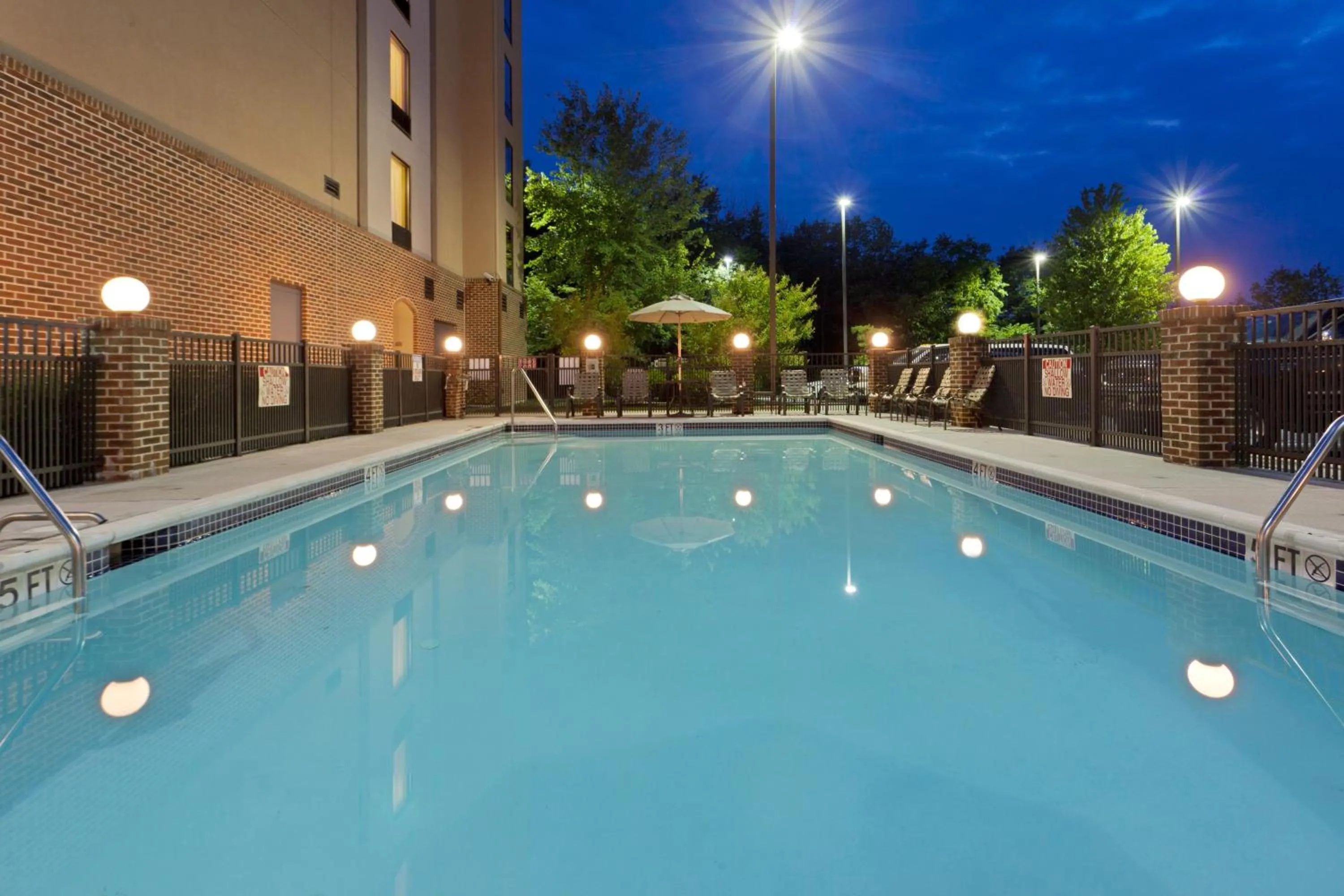 Swimming pool in Holiday Inn Express Hotel & Suites Dover by IHG