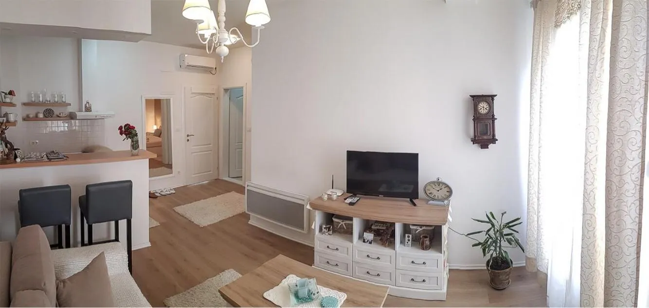 TV and multimedia in Happy Apartments Mostar
