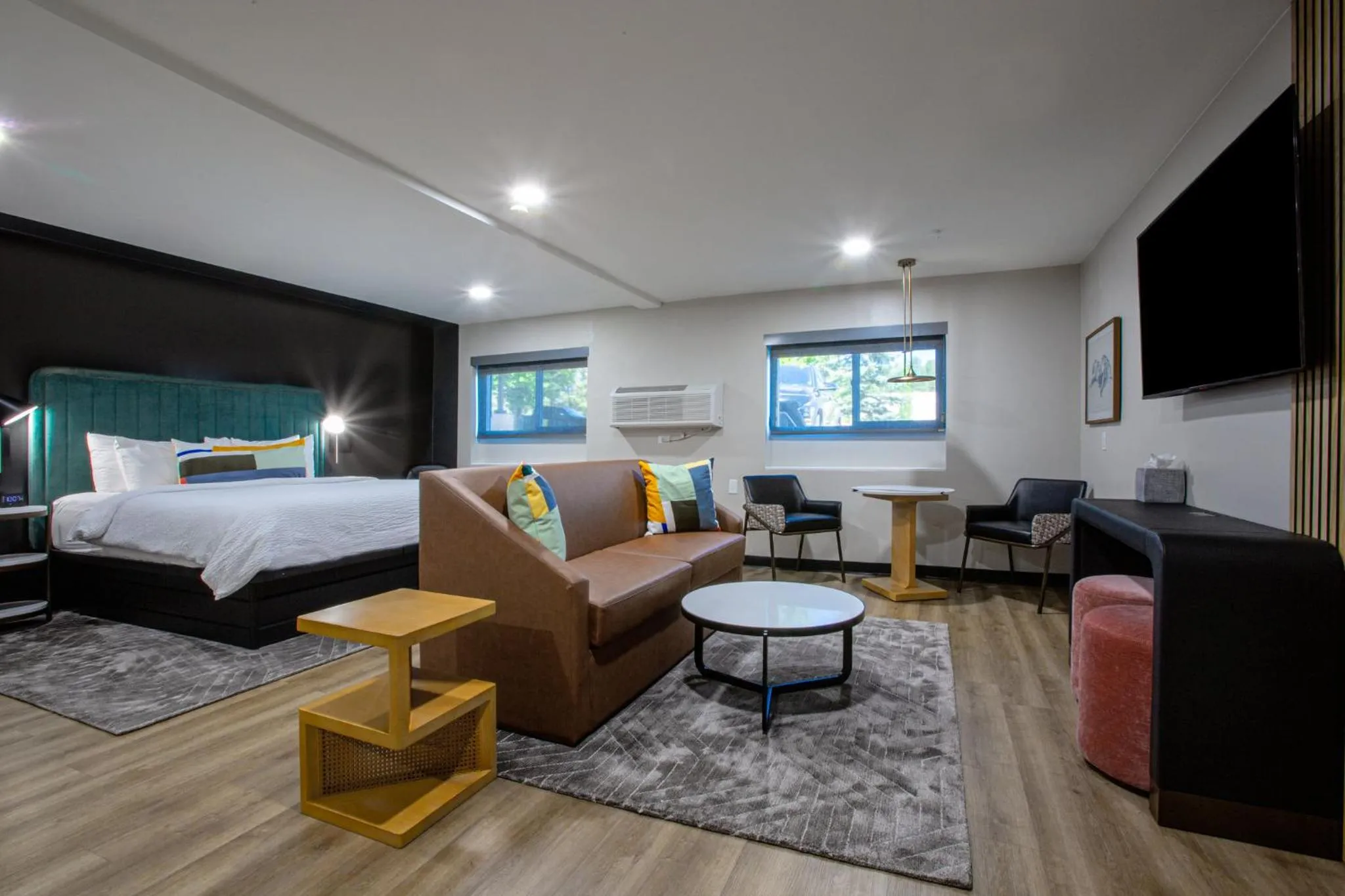 Photo of the whole room, Bed in voco Flagstaff by IHG