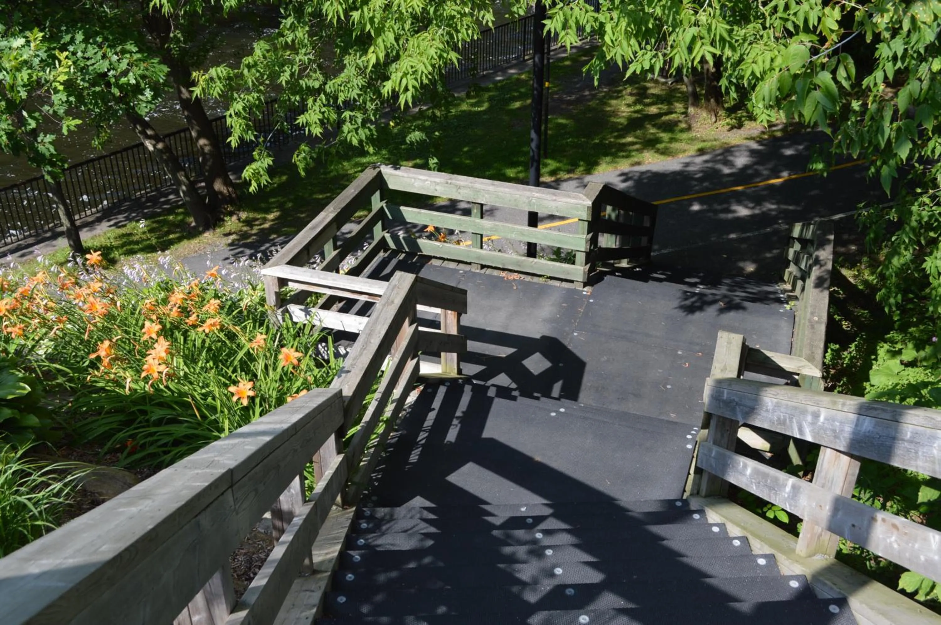 Hiking, Patio/Outdoor Area in La Maison Collins B&B