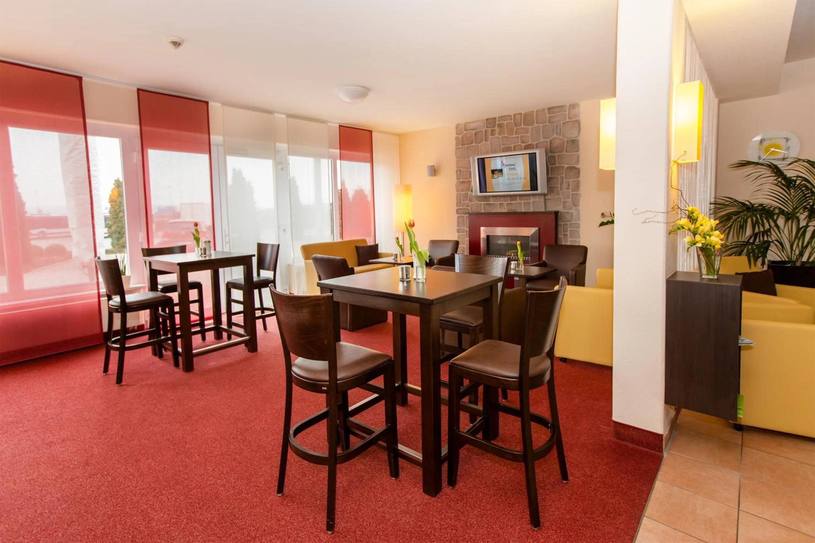 Lounge or bar in Montana-Hotel Ellwangen