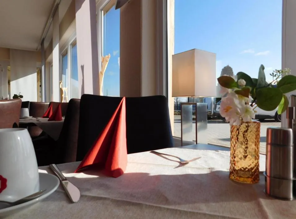 Restaurant/places to eat in Montana-Hotel Ellwangen