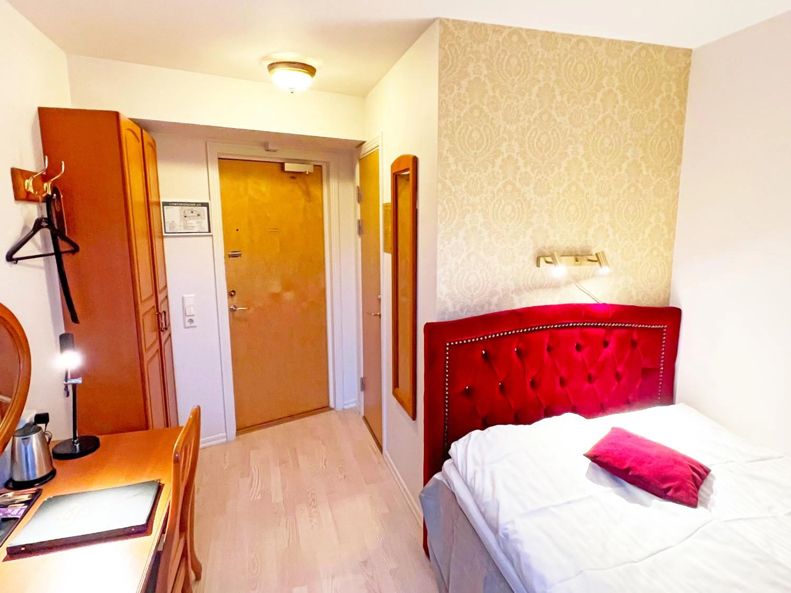 Bed in Hotel Concordia