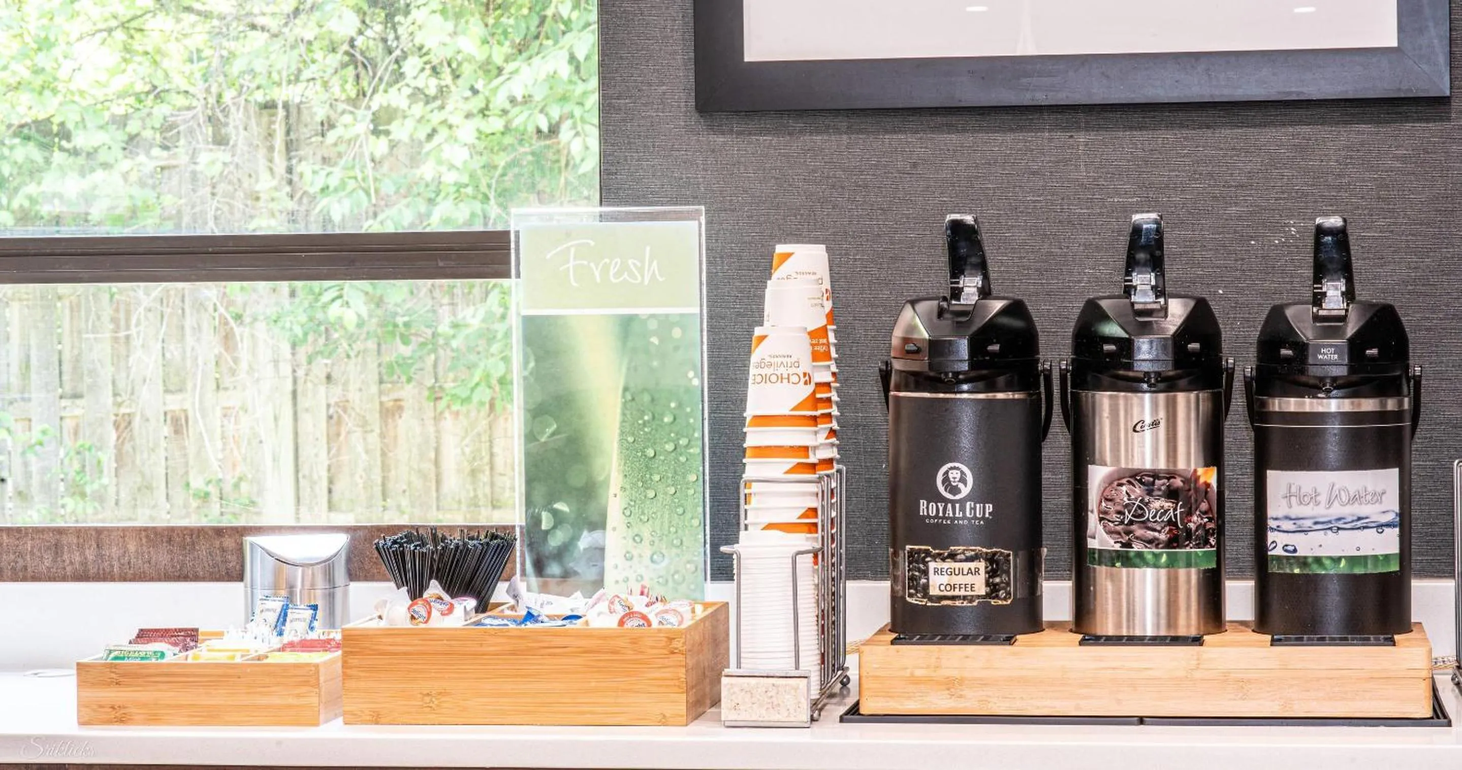 Breakfast in Quality Inn & Suites Oakwood Village - Cleveland South