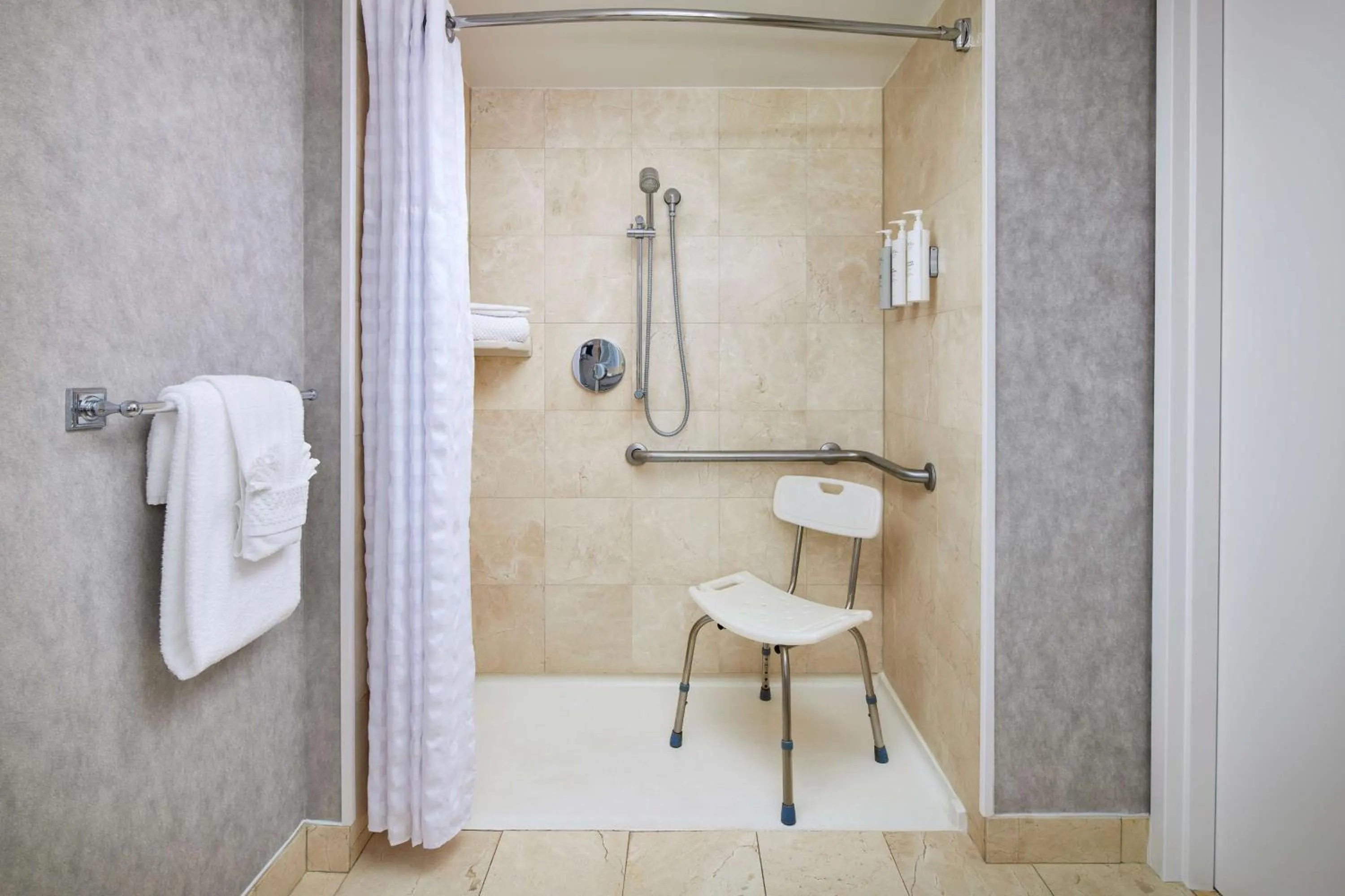 Bathroom in Embassy Suites by Hilton West Palm Beach Central