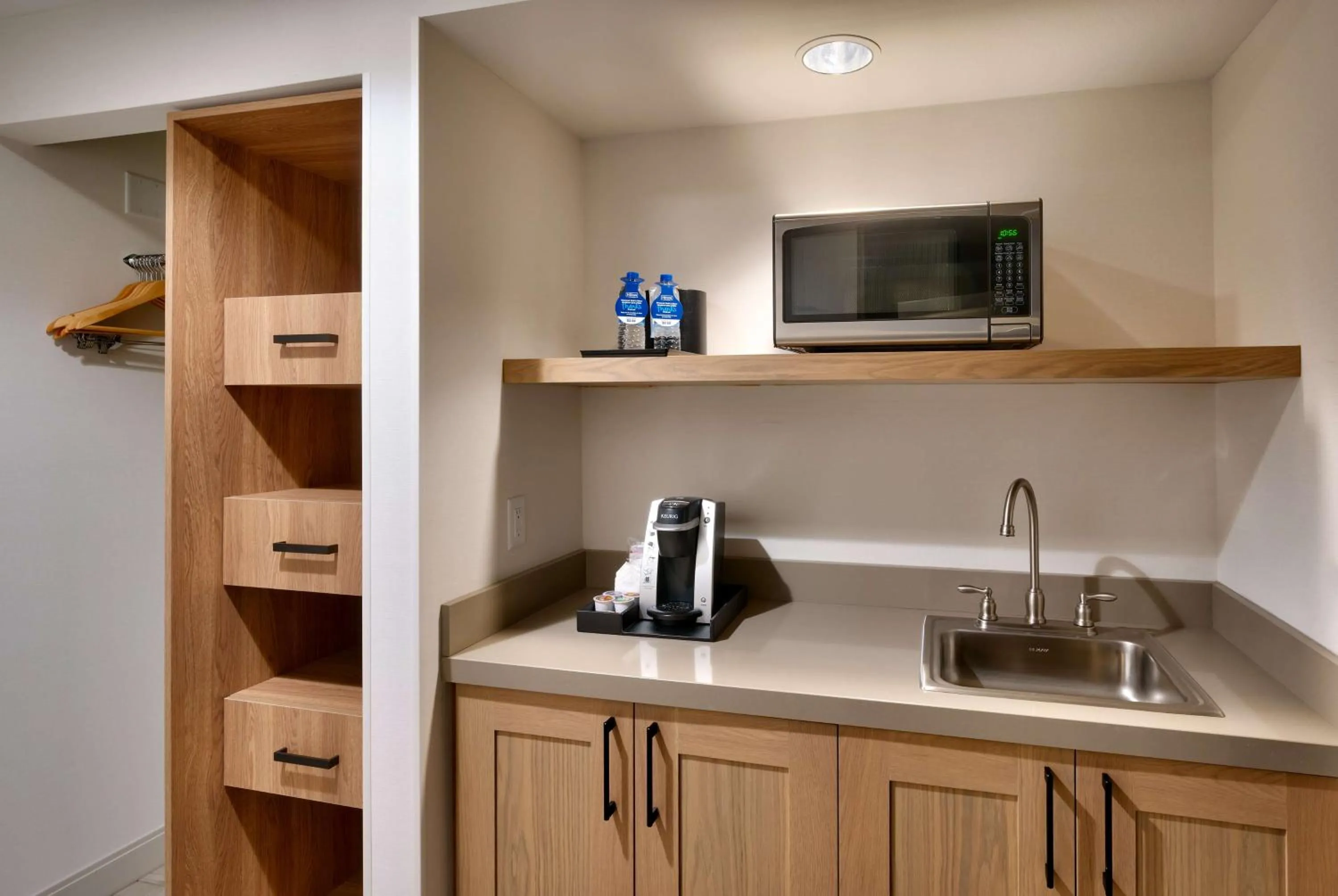 Kitchen or kitchenette in Hilton Garden Inn Bozeman