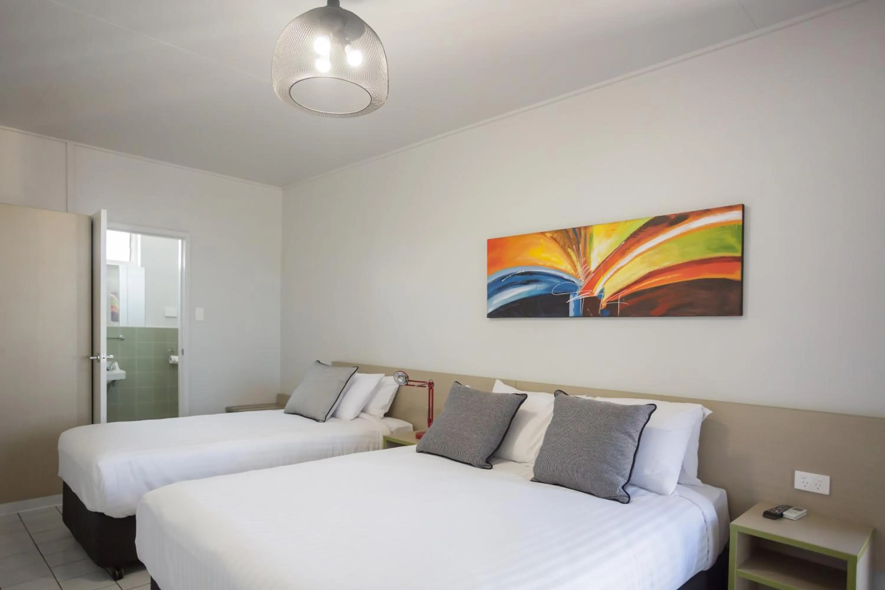 Photo of the whole room, Bed in Nightcap at Emerald Star Hotel