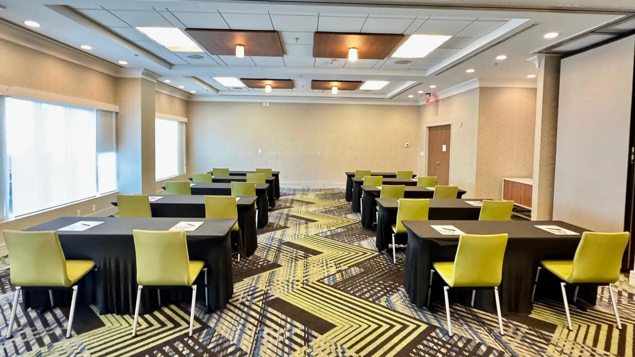 Meeting/conference room in Holiday Inn Express Hotel & Suites Mobile Saraland by IHG