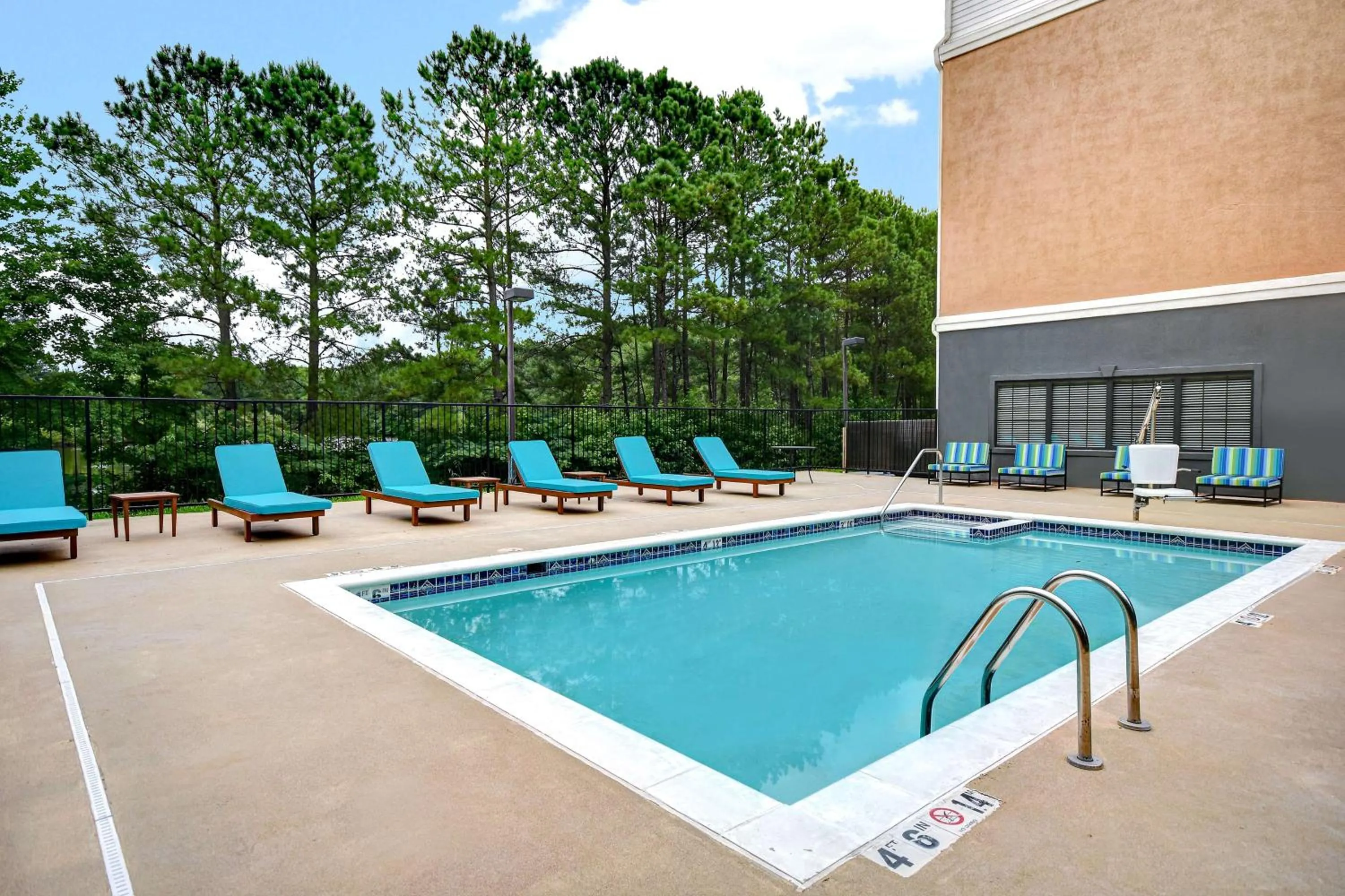Pool view in Homewood Suites Newport News - Yorktown by Hilton