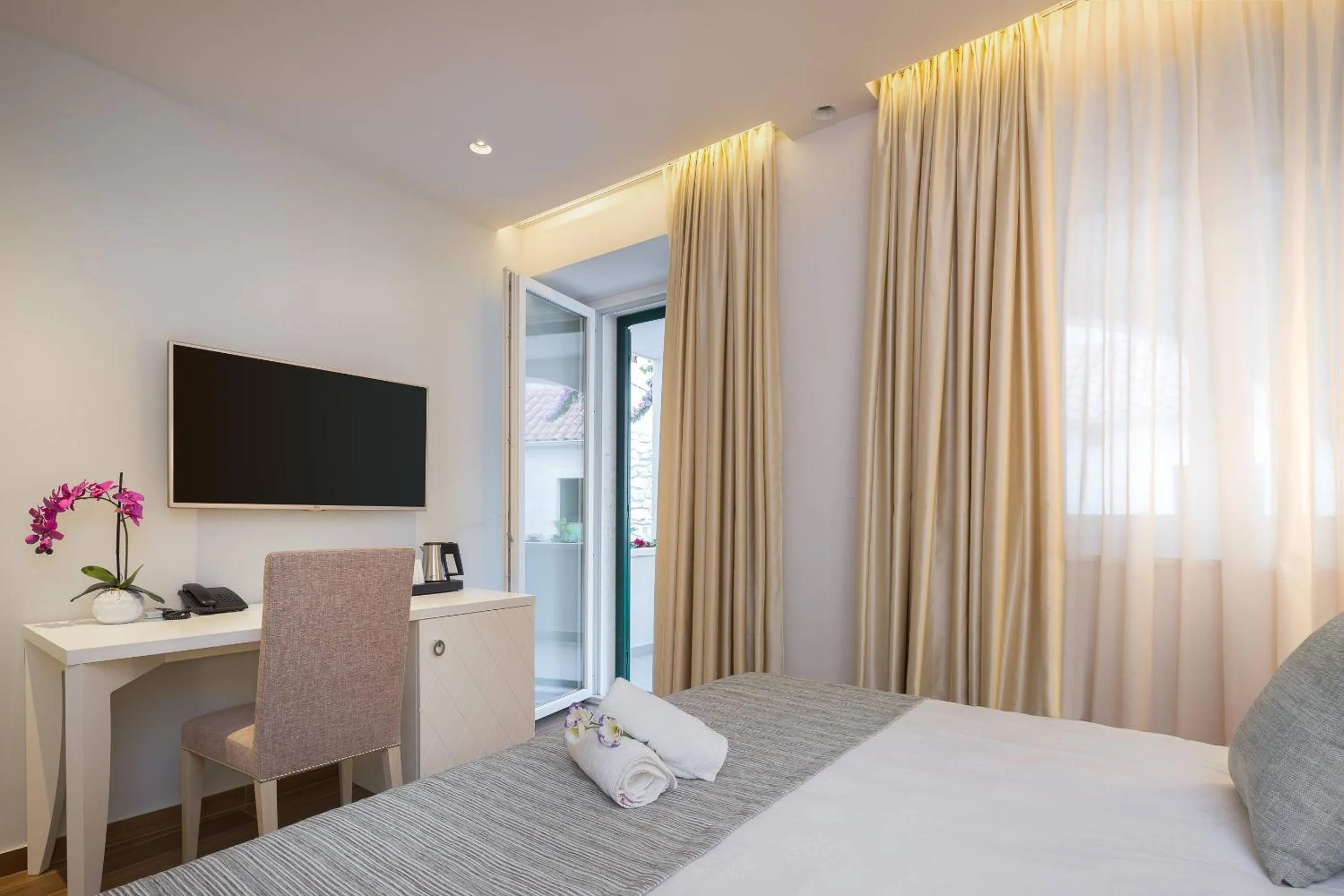 Bed in Balatura The Fine Bed&Breakfast Split