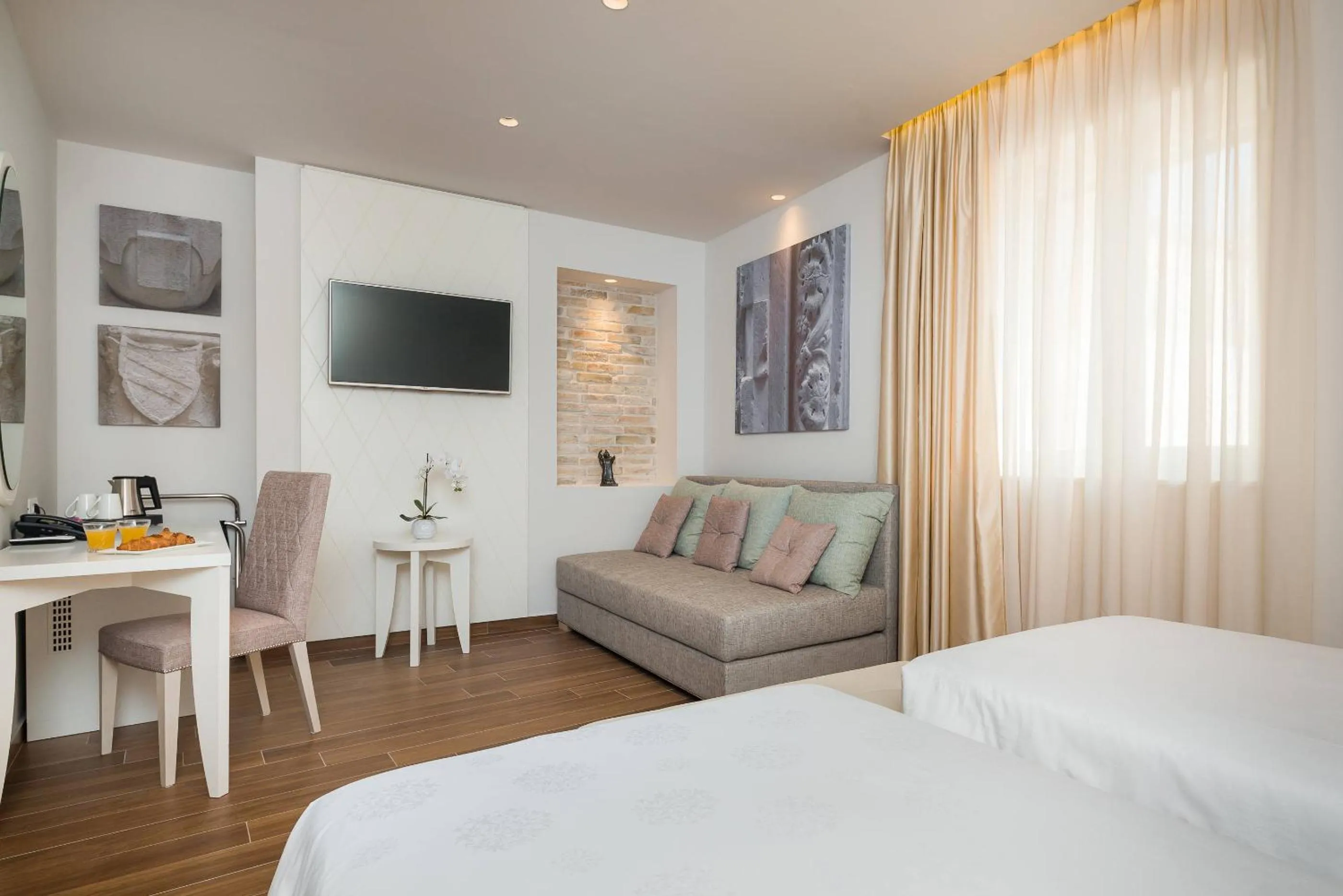 Photo of the whole room, Bed in Balatura The Fine Bed&Breakfast Split