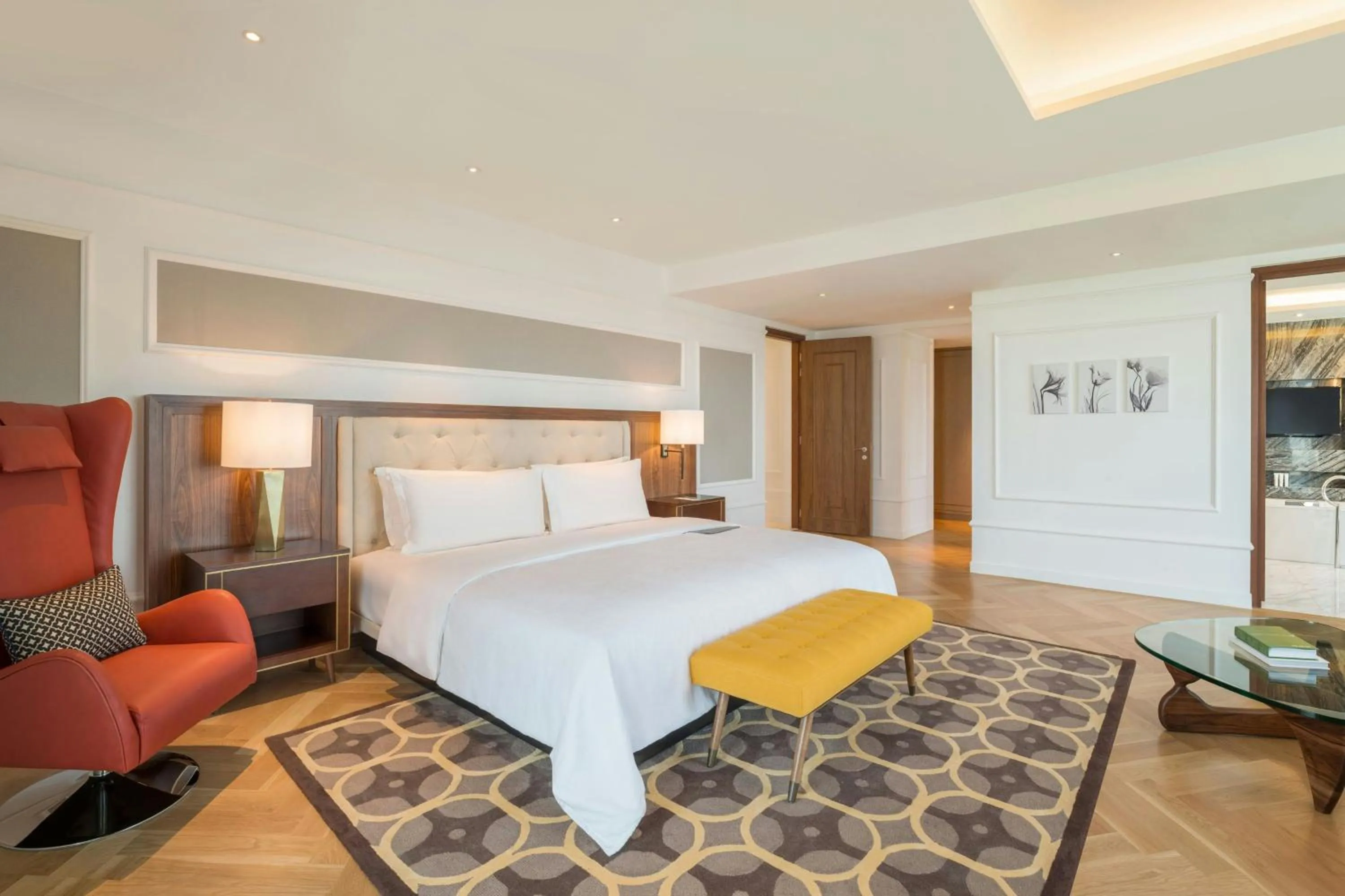 Photo of the whole room, Bed in Le Meridien Putrajaya