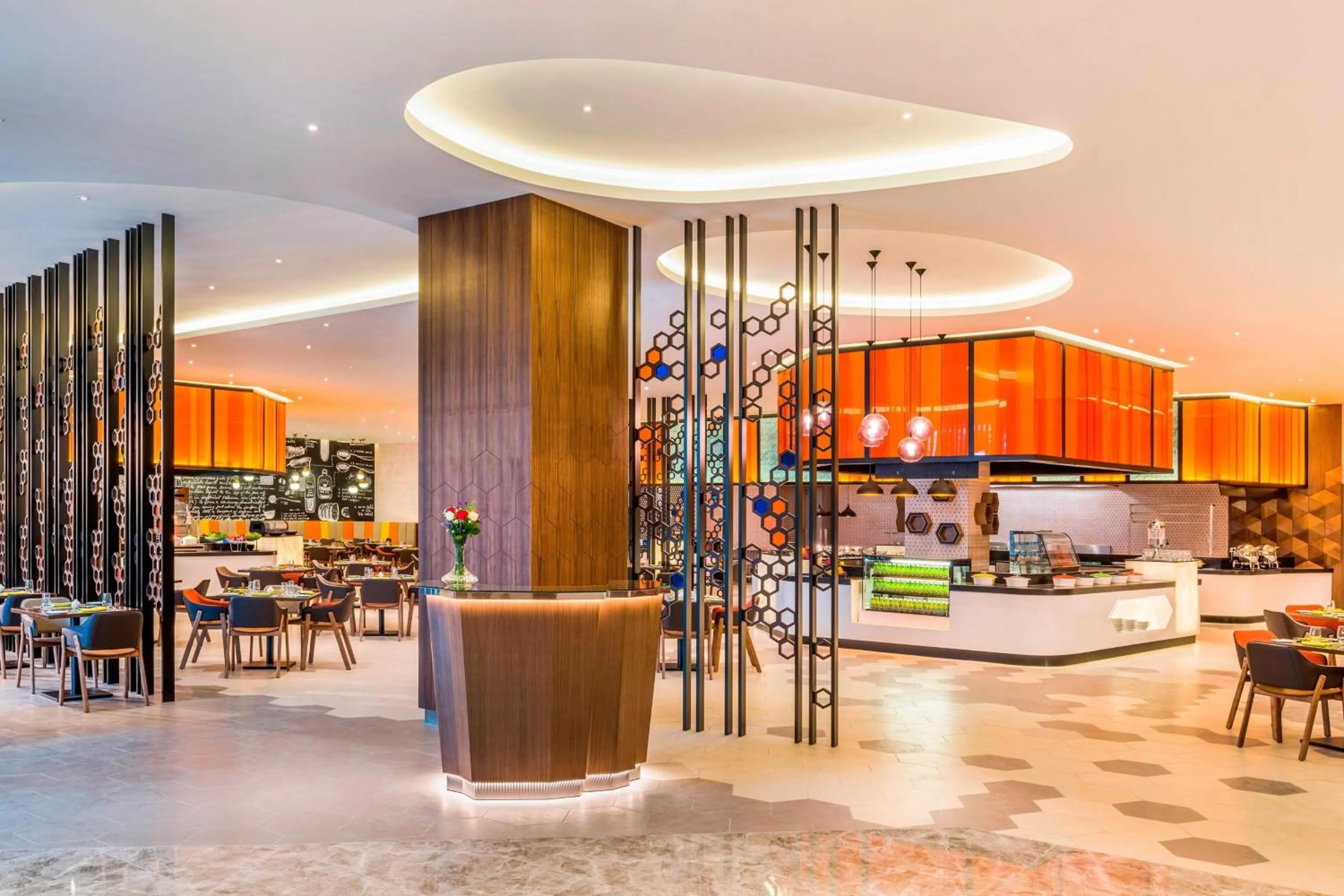 Restaurant/places to eat in Le Meridien Putrajaya