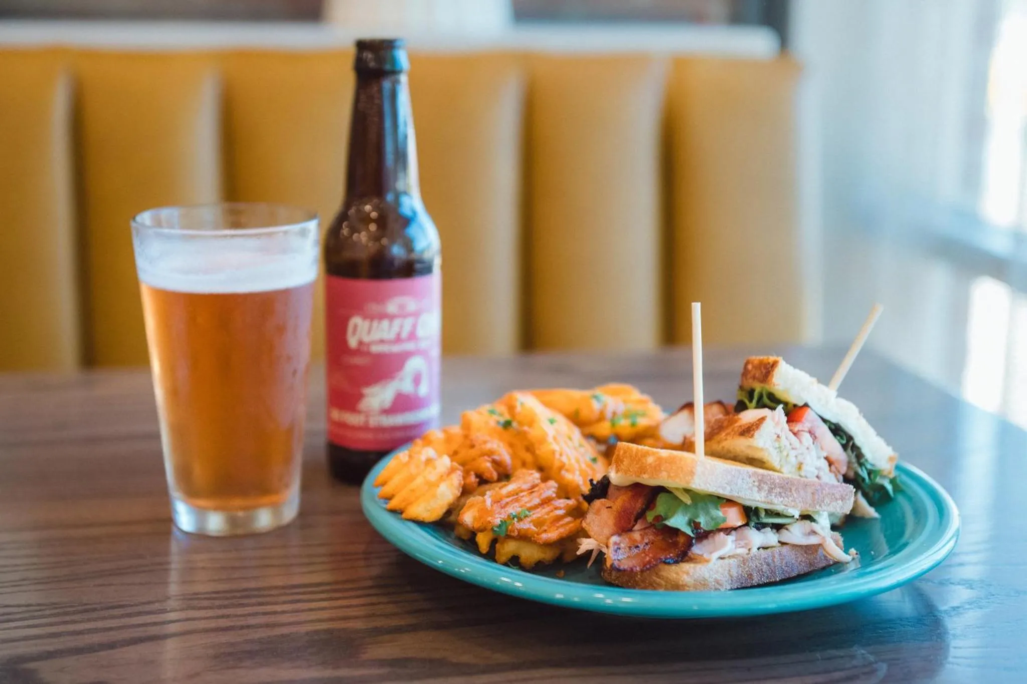 Restaurant/places to eat in Hotel Indigo Columbus Architectural Center by IHG