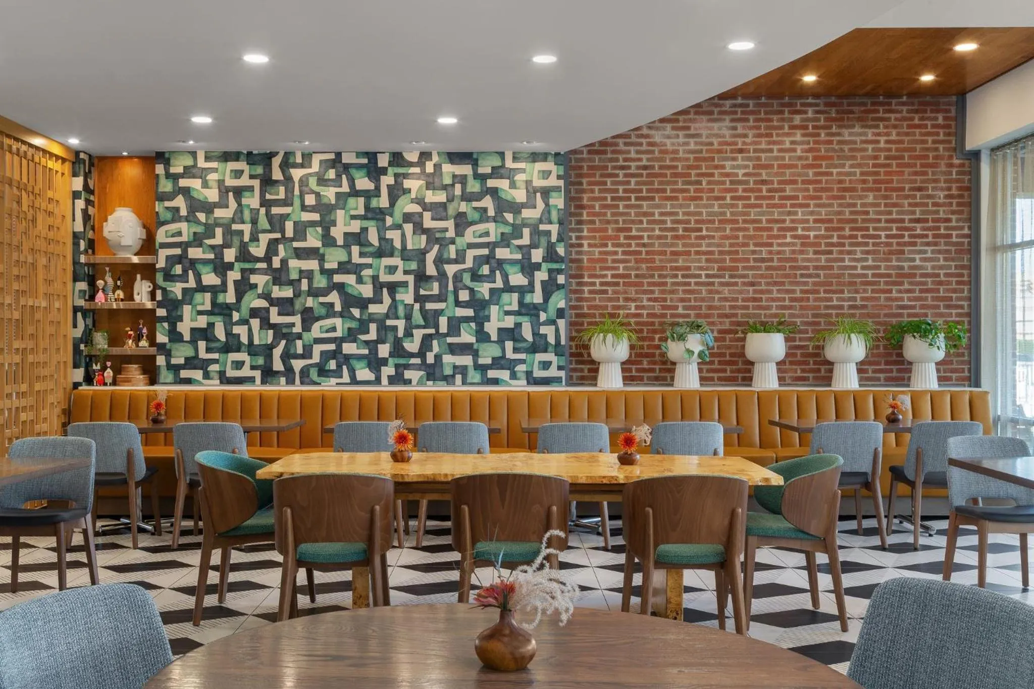 Restaurant/places to eat in Hotel Indigo Columbus Architectural Center by IHG