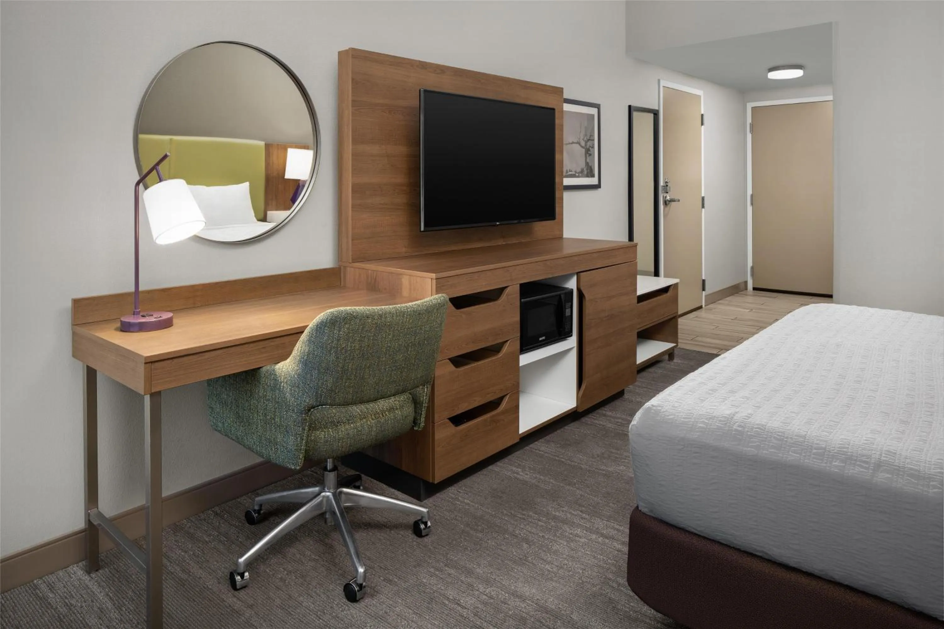 Bedroom, Bed in Hampton Inn Butte