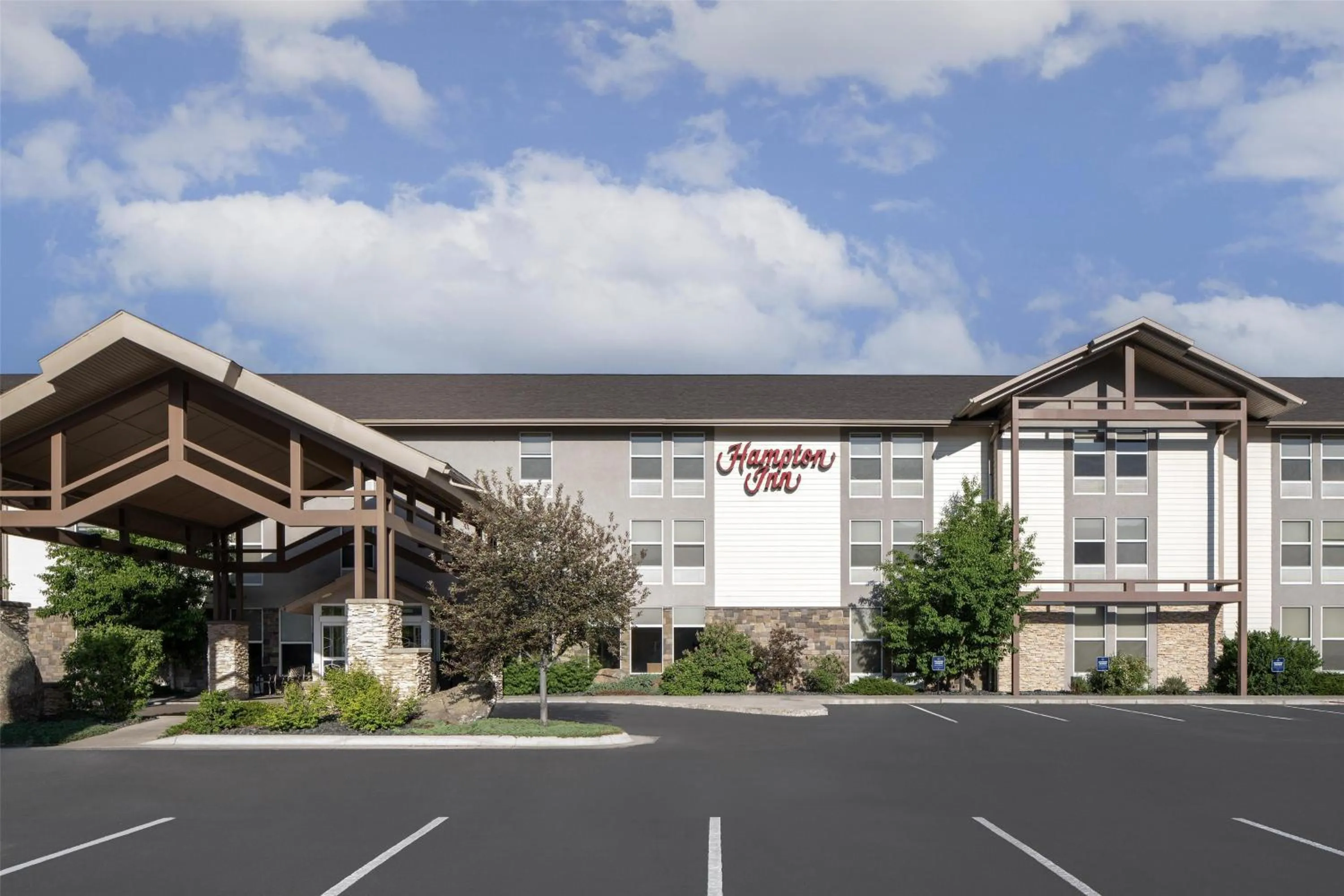 Property building in Hampton Inn Butte