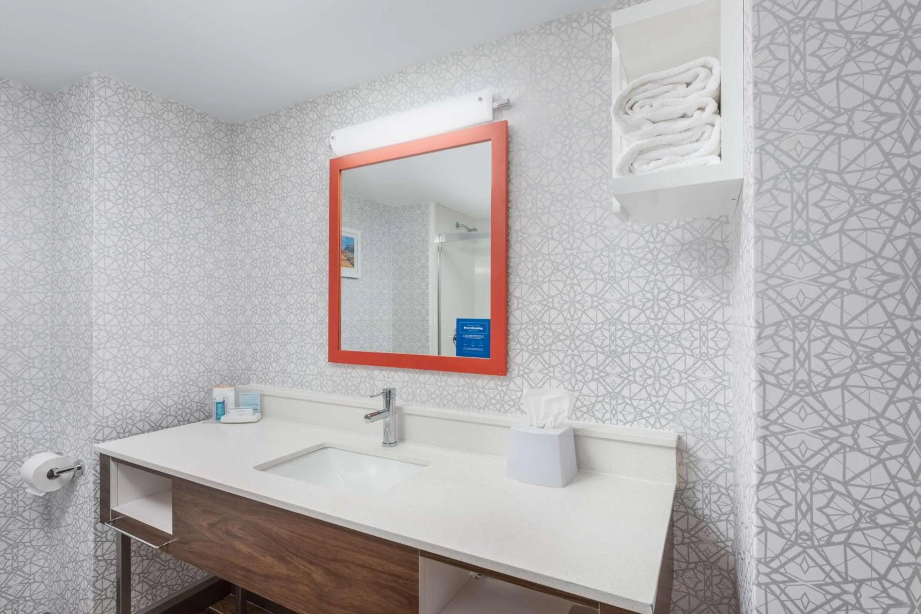 Bathroom in Hampton Inn Joliet-Plainfield I-55