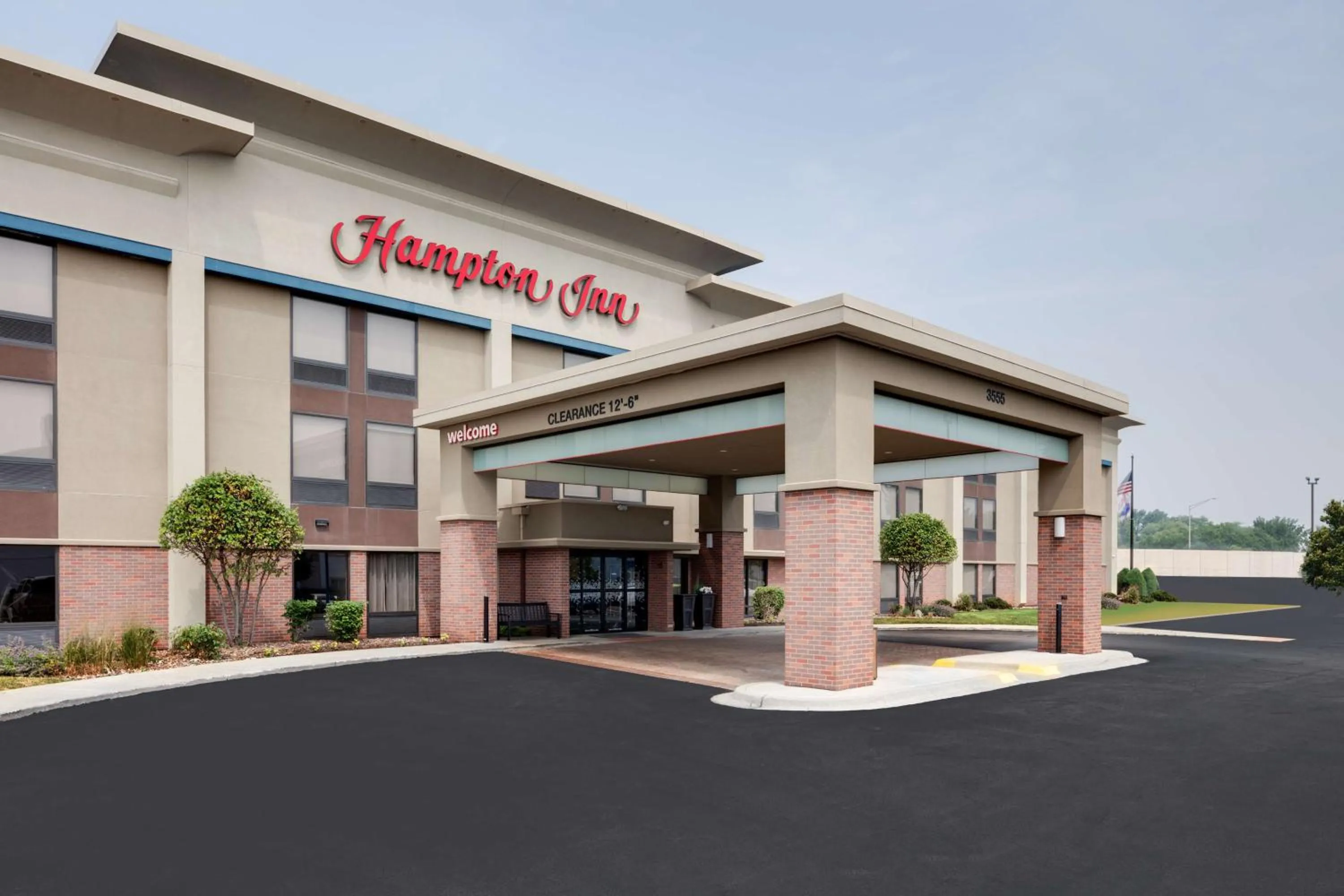 Property building in Hampton Inn Joliet-Plainfield I-55