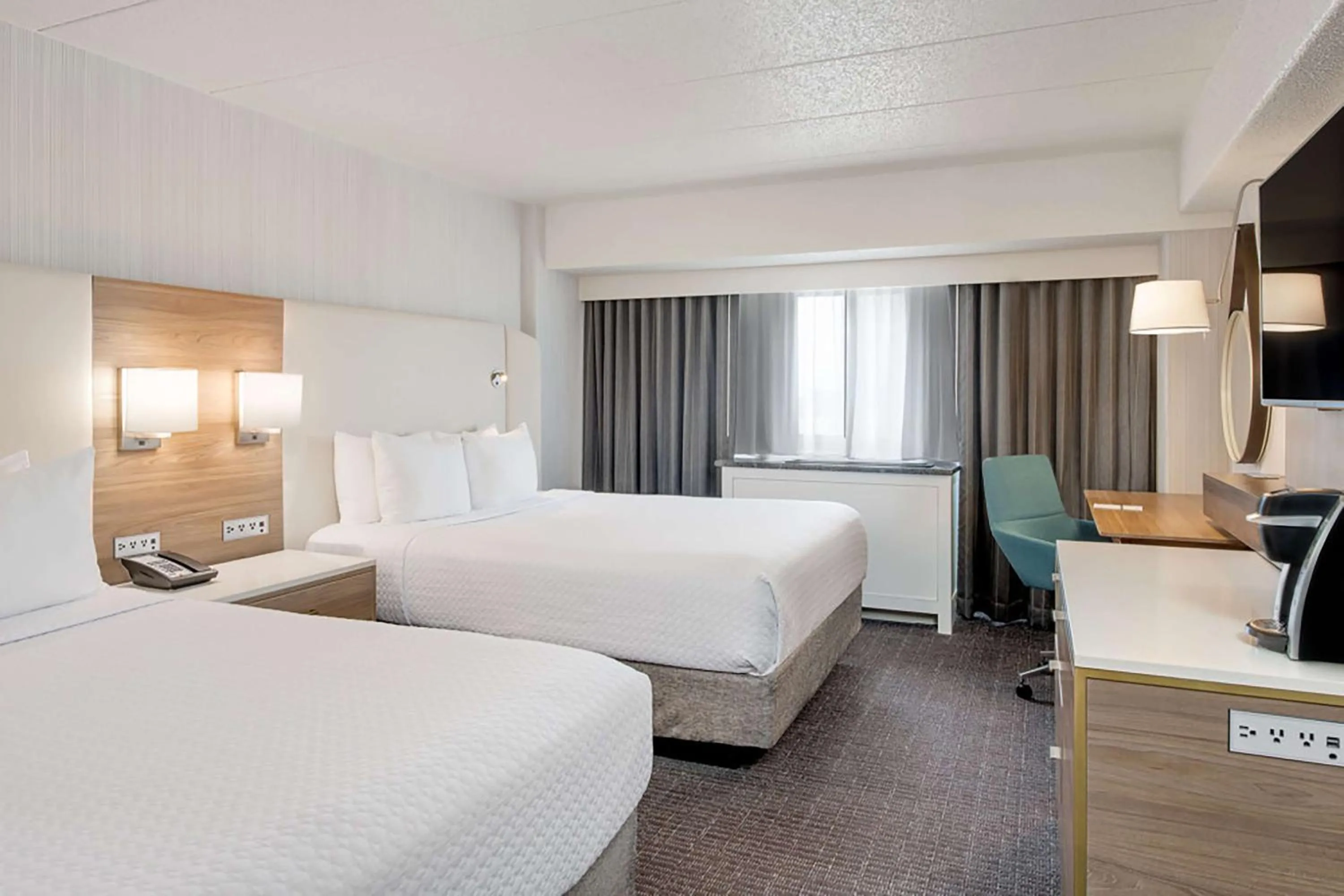 Bedroom, Bed in Sonesta Columbus Downtown