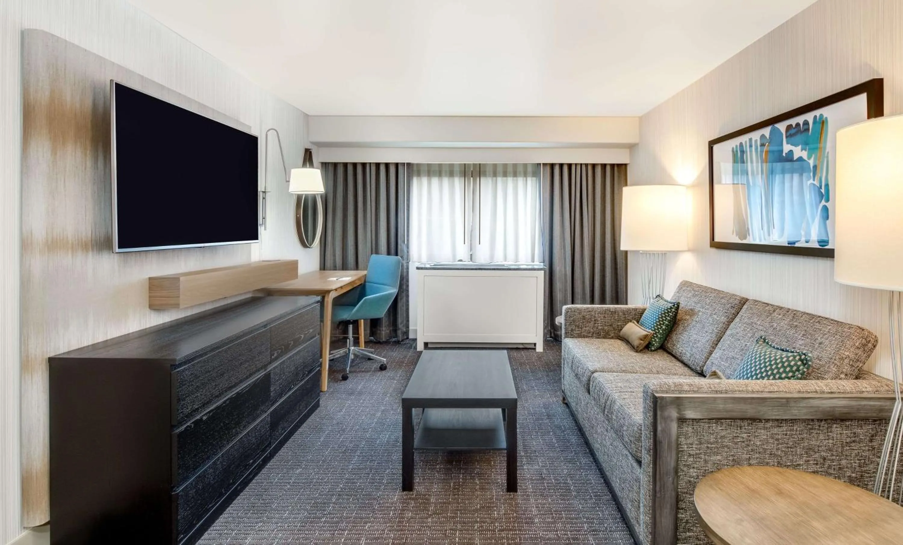 Bedroom in Sonesta Columbus Downtown