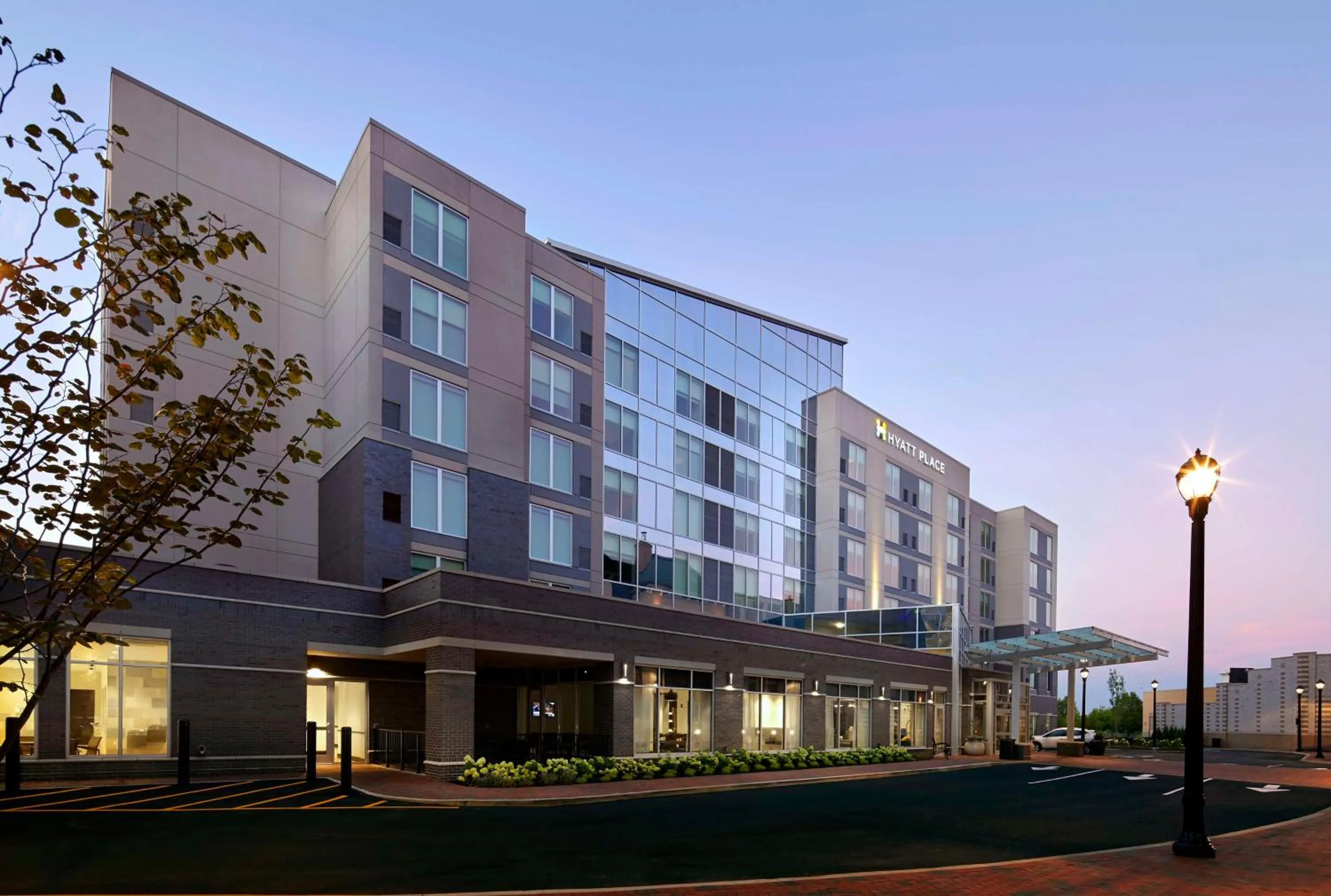 Property building in Hyatt Place Cleveland/Lyndhurst/Legacy Village