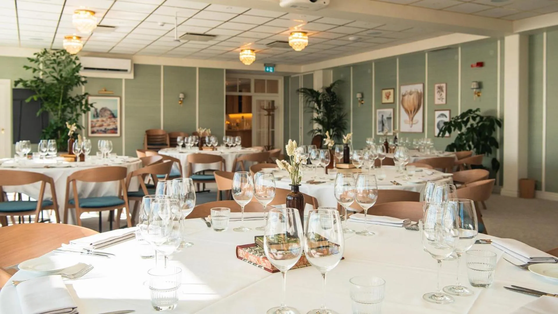 Restaurant/places to eat in Falkenberg Strandbad