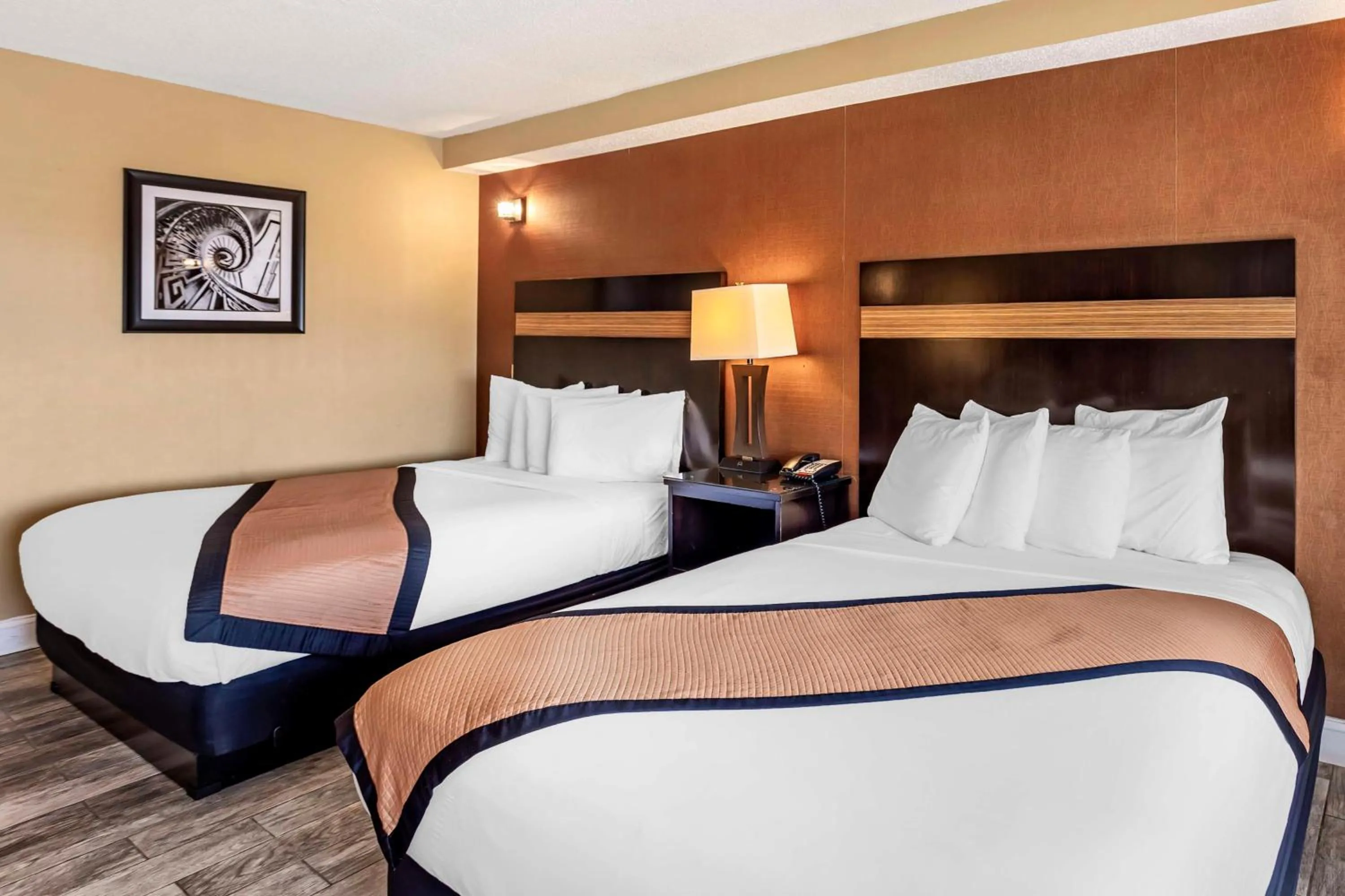 Bedroom, Bed in Best Western Plus Newark Airport West
