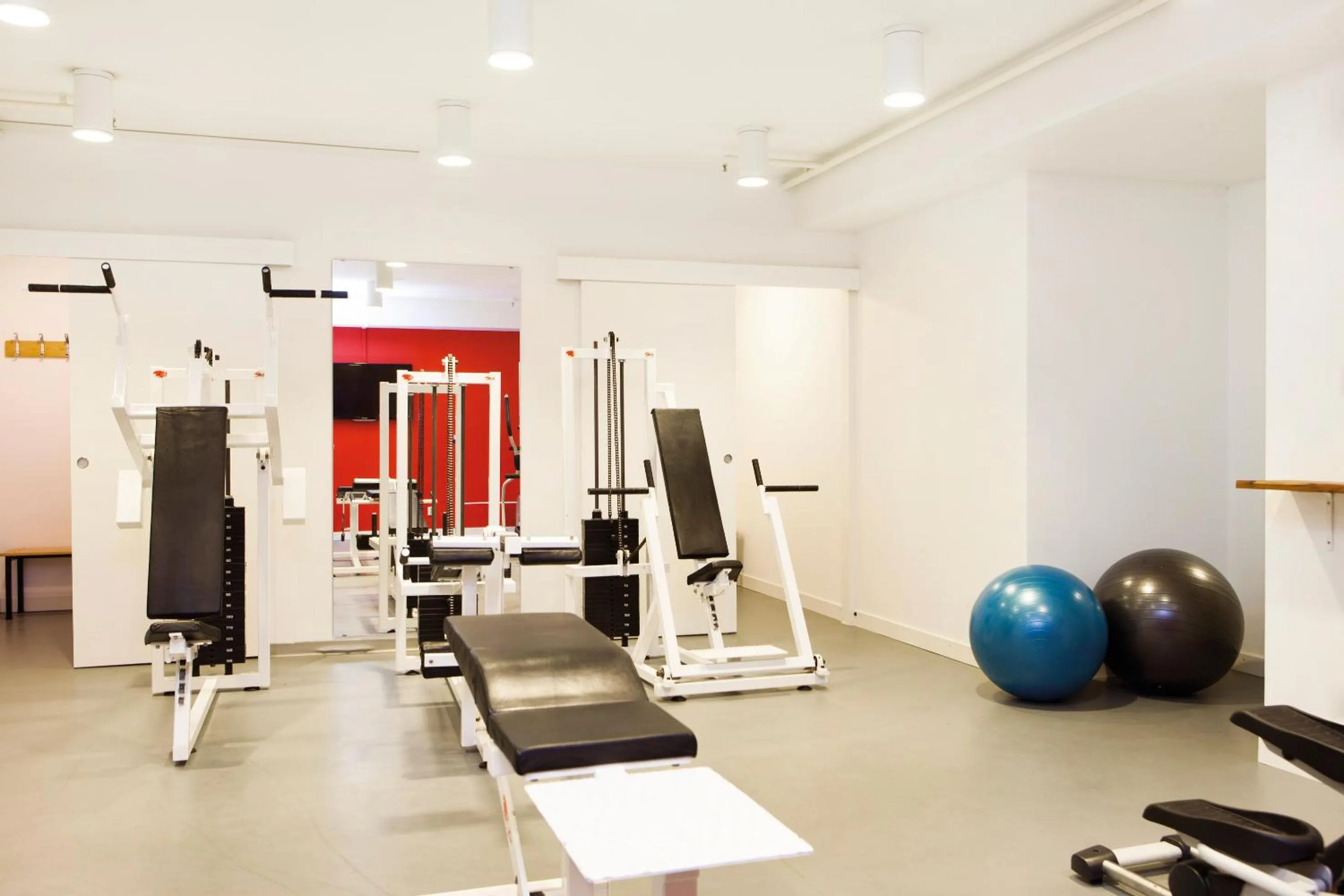 Fitness centre/facilities in Elite Park Hotel