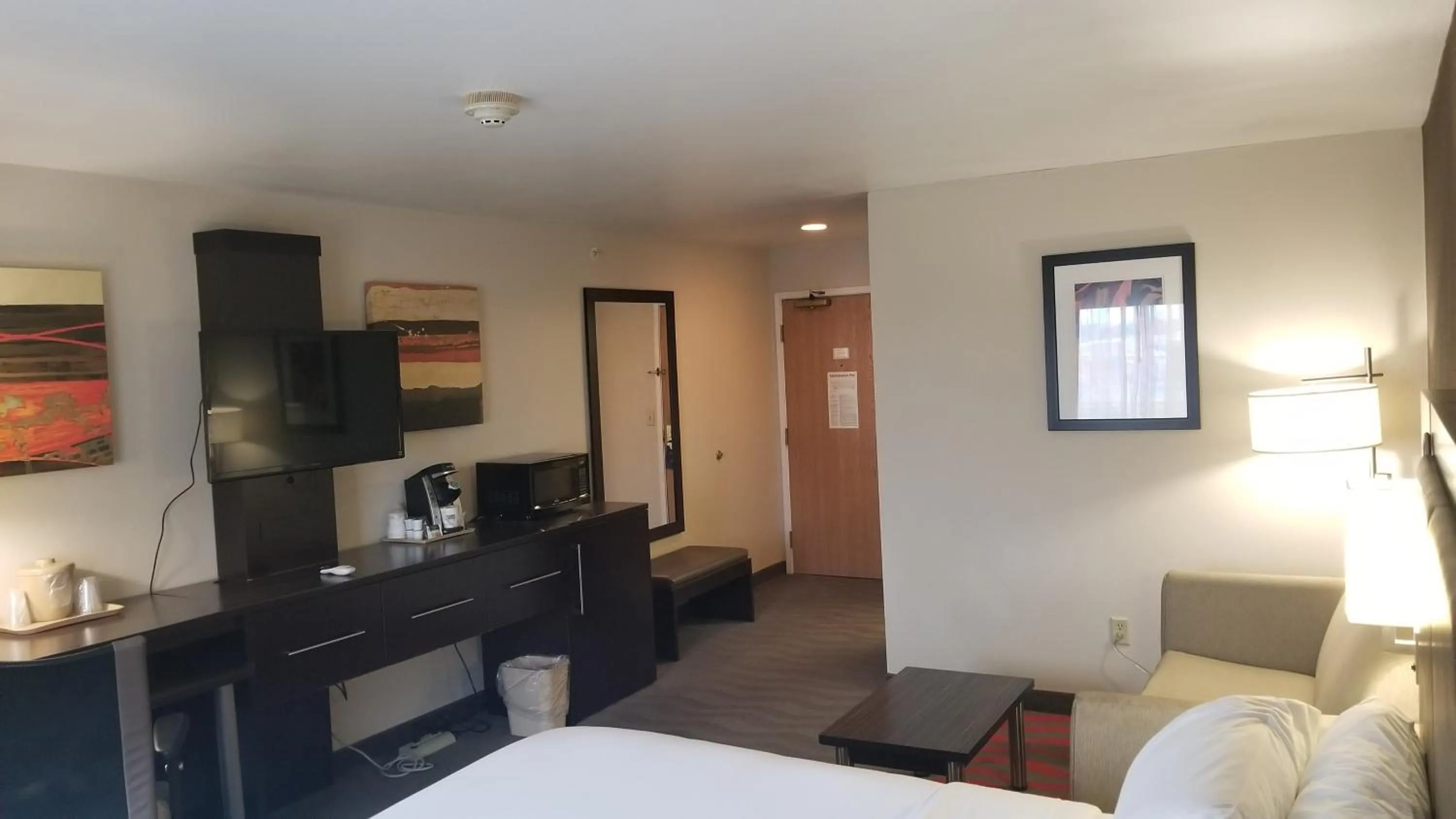 Bedroom, Bed in Holiday Inn Express Hotel & Suites Columbus Southeast Groveport by IHG