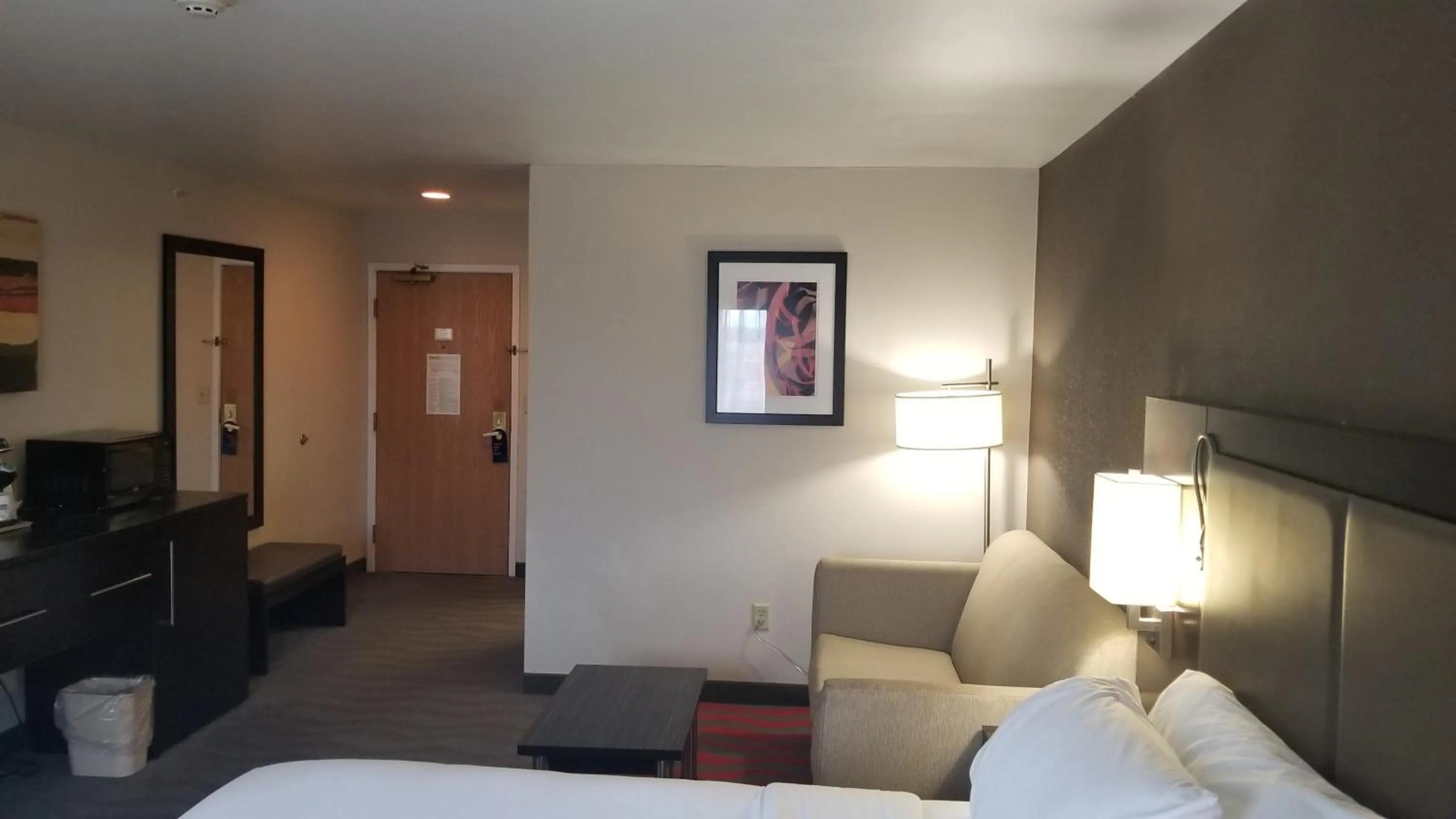 Bedroom, Bed in Holiday Inn Express Hotel & Suites Columbus Southeast Groveport by IHG