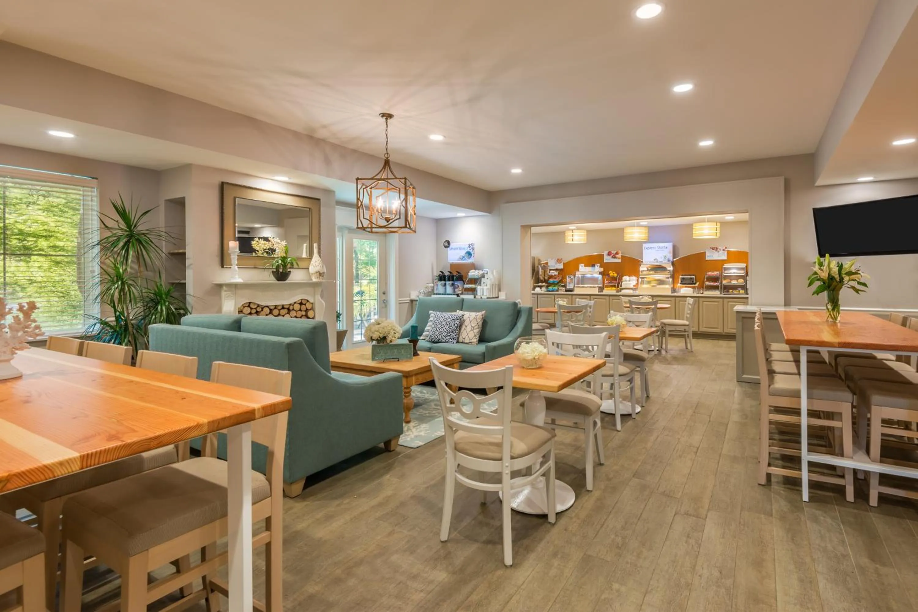 Breakfast in Holiday Inn Express Fairhope - Point Clear by IHG