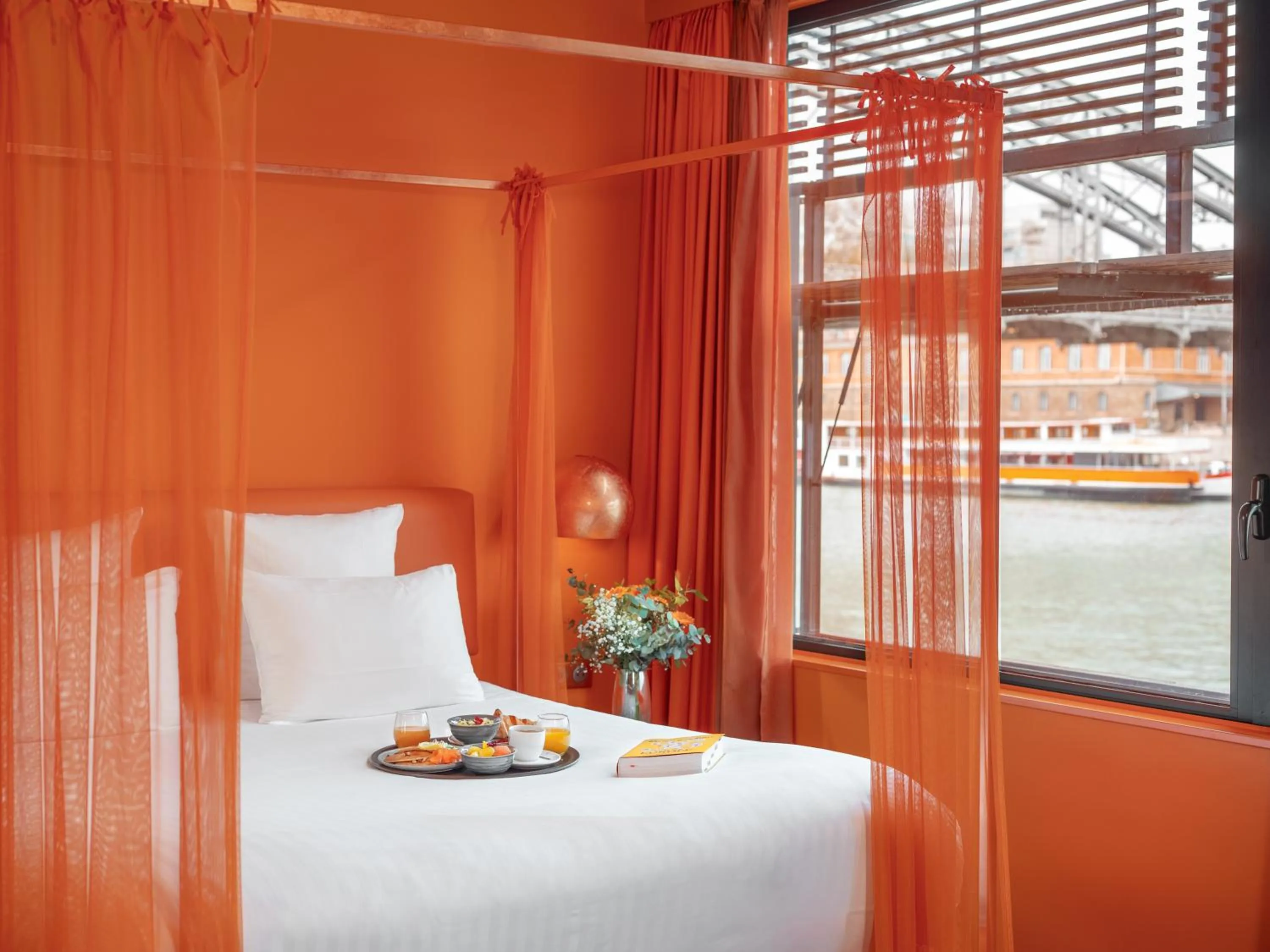 Bed in Hotel OFF Paris Seine