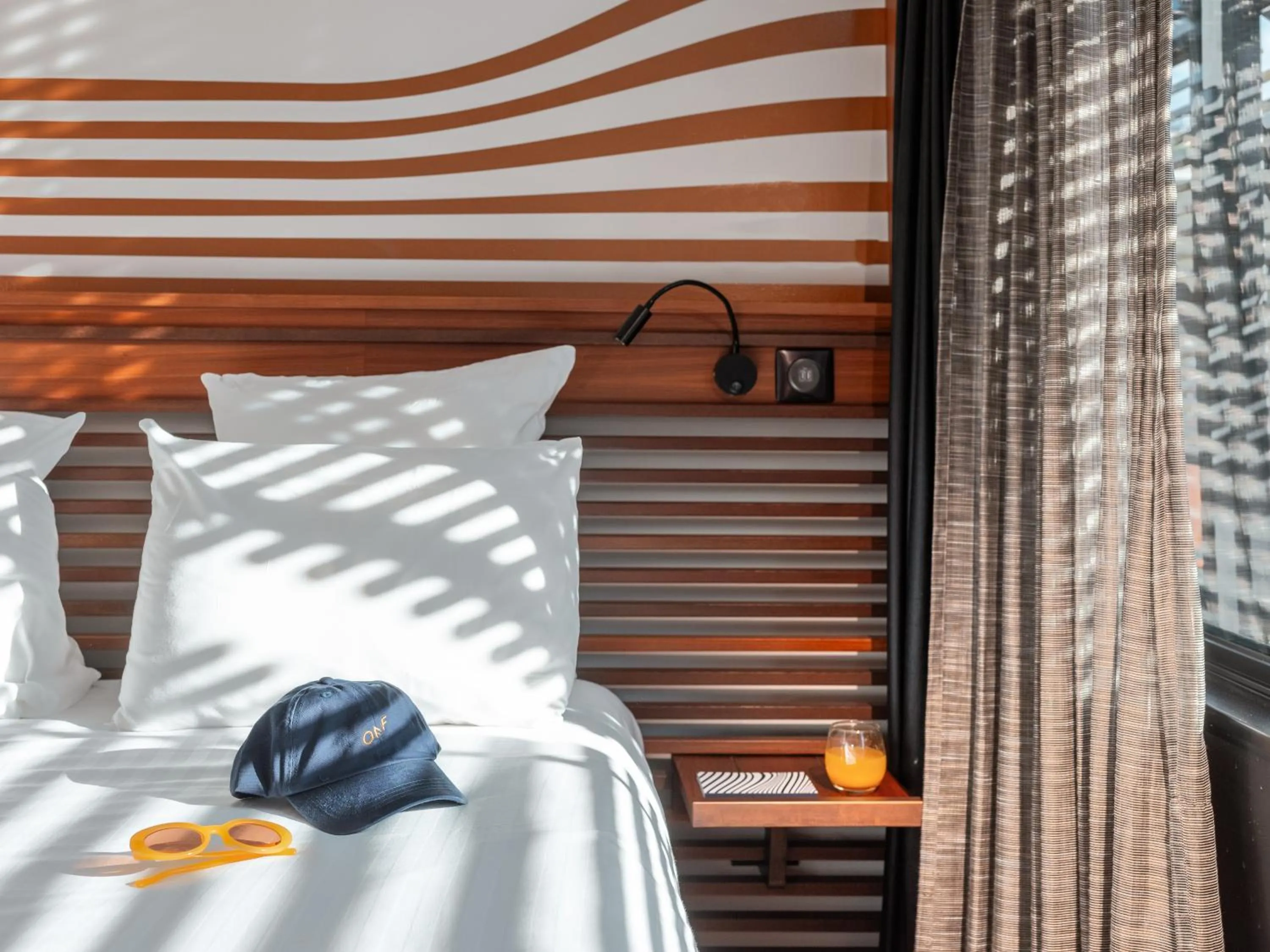 Bedroom, Bed in Hotel OFF Paris Seine