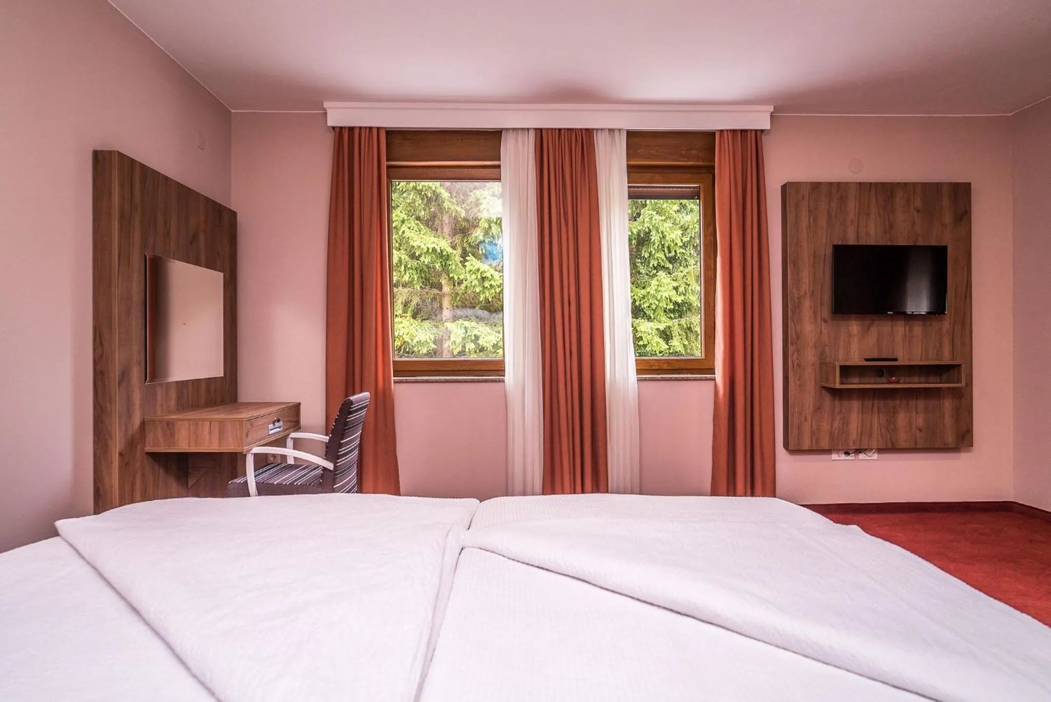 TV and multimedia, Bed in B&B Villa Angy
