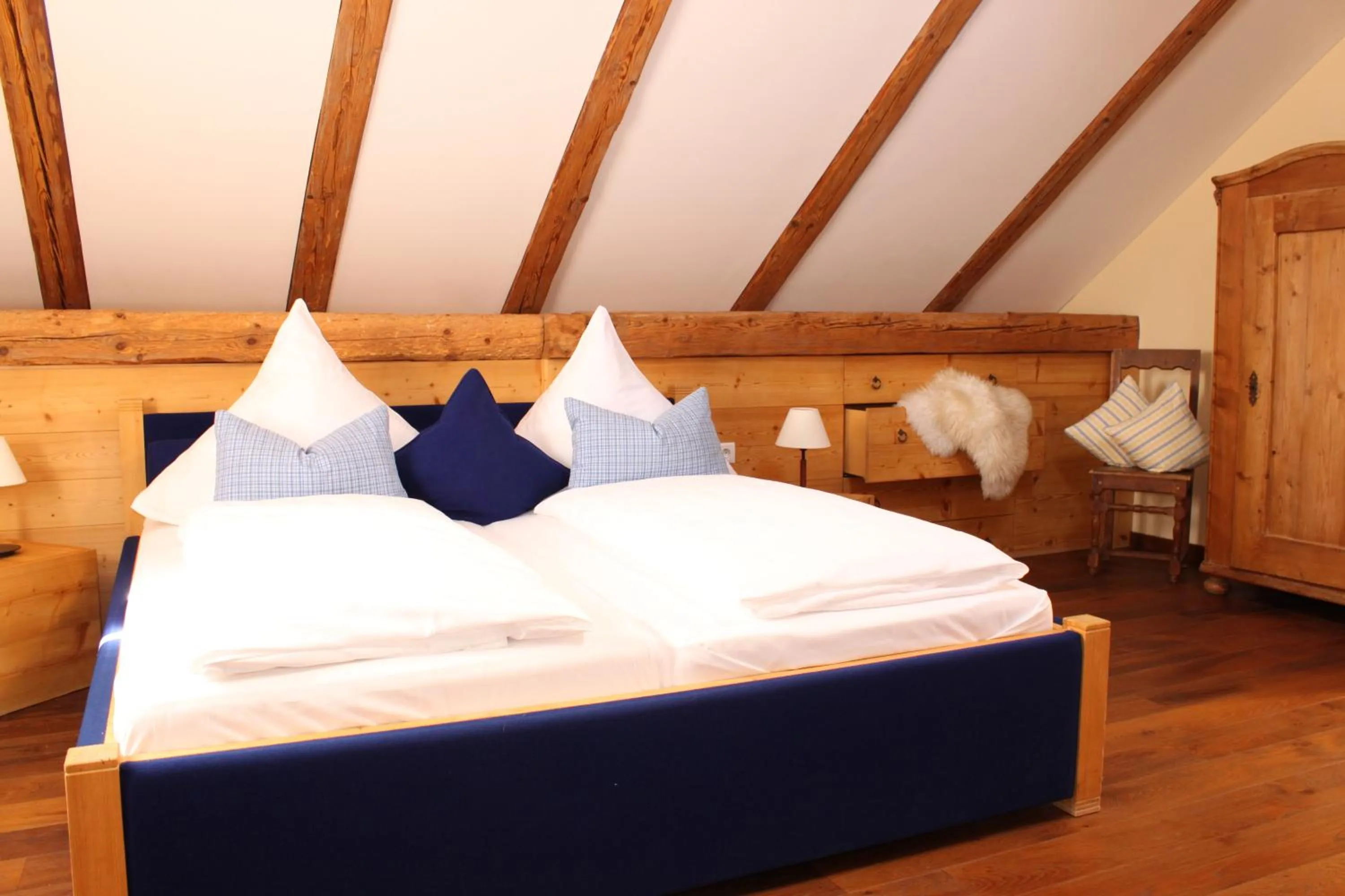 Bedroom, Bed in Romantik Hotel Chalet am Kiental