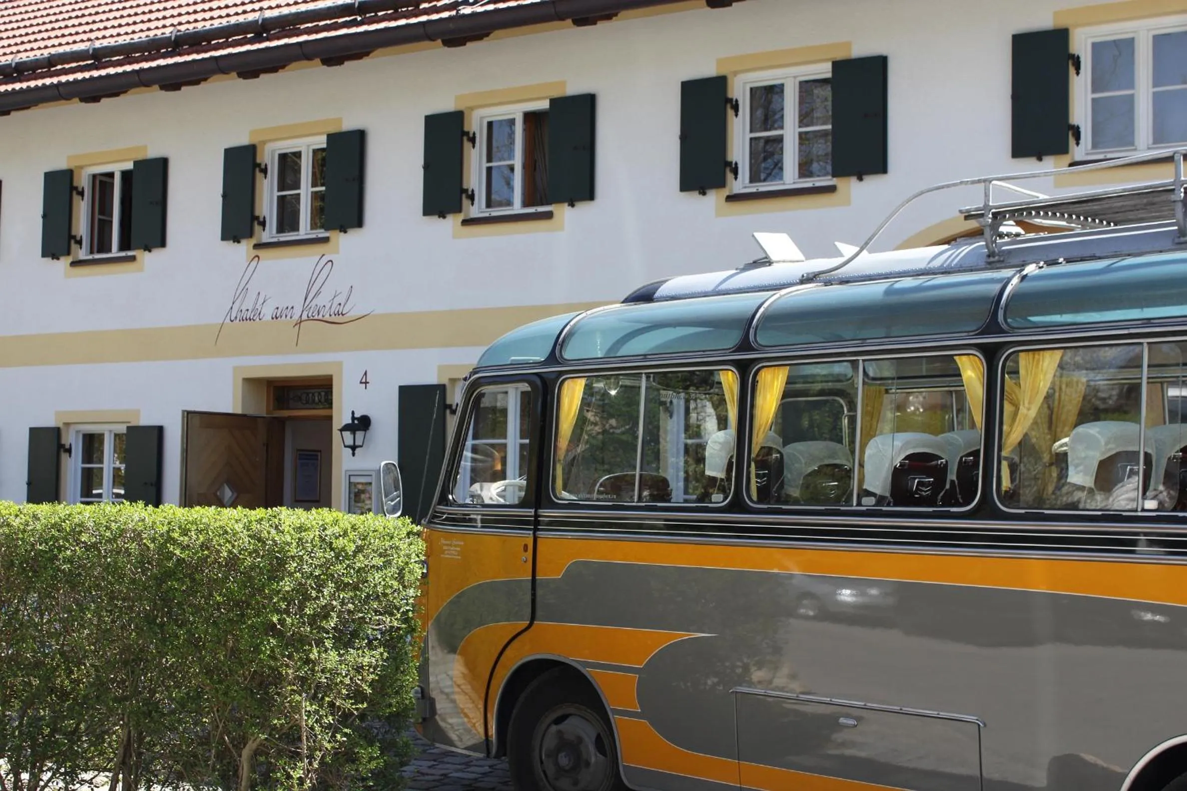 Facade/entrance in Romantik Hotel Chalet am Kiental