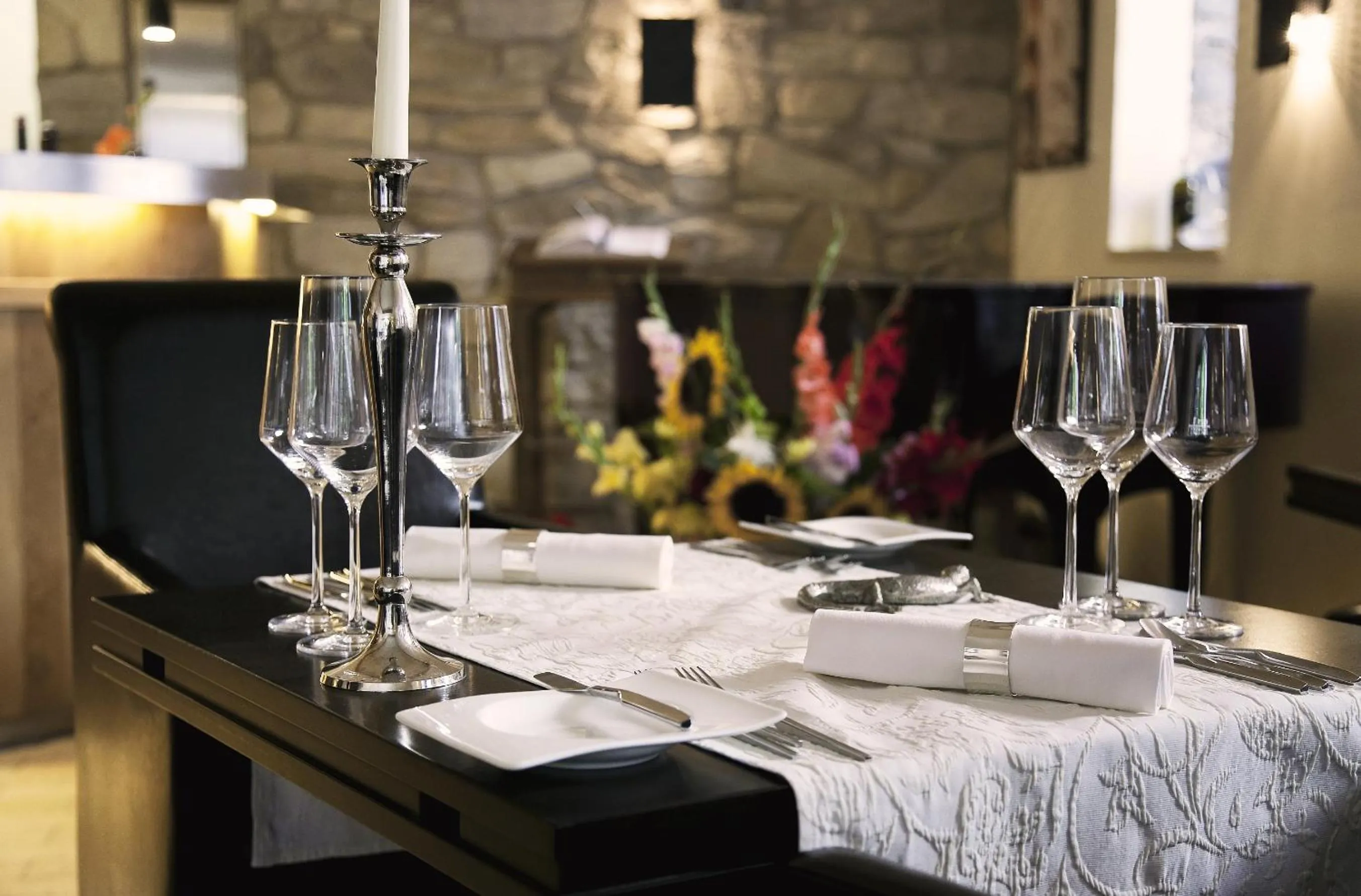 Restaurant/places to eat in Romantik Hotel Chalet am Kiental