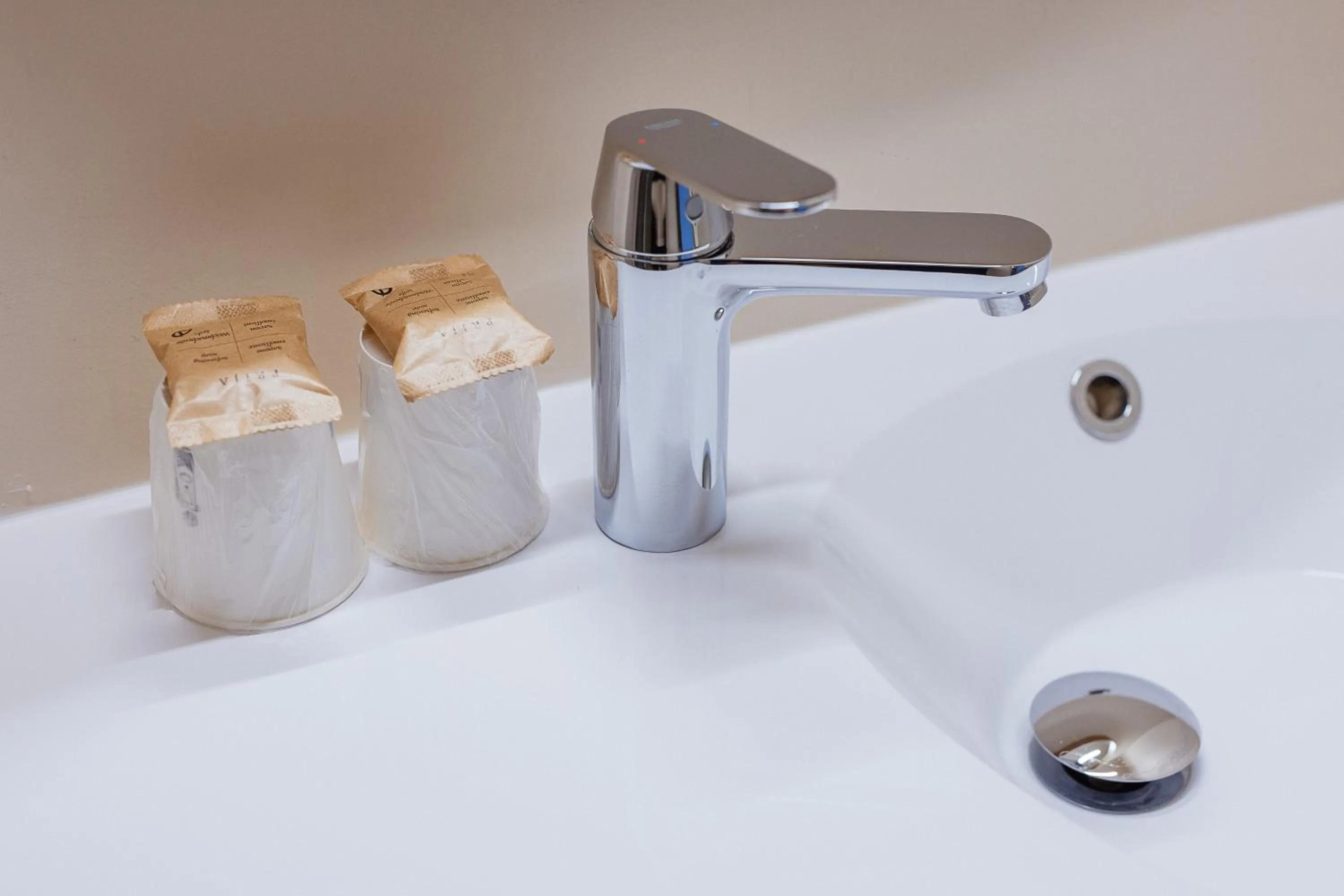 Bathroom in Hotel Classe Troyes - La Chapelle Saint Luc