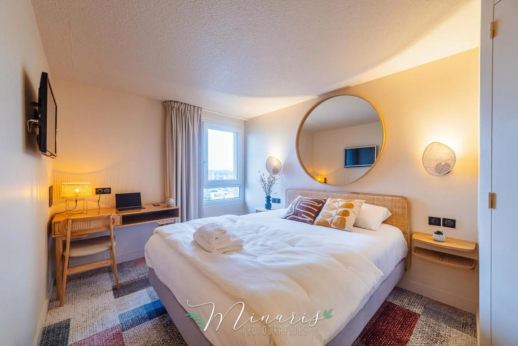 Bed in Hotel Classe Troyes - La Chapelle Saint Luc