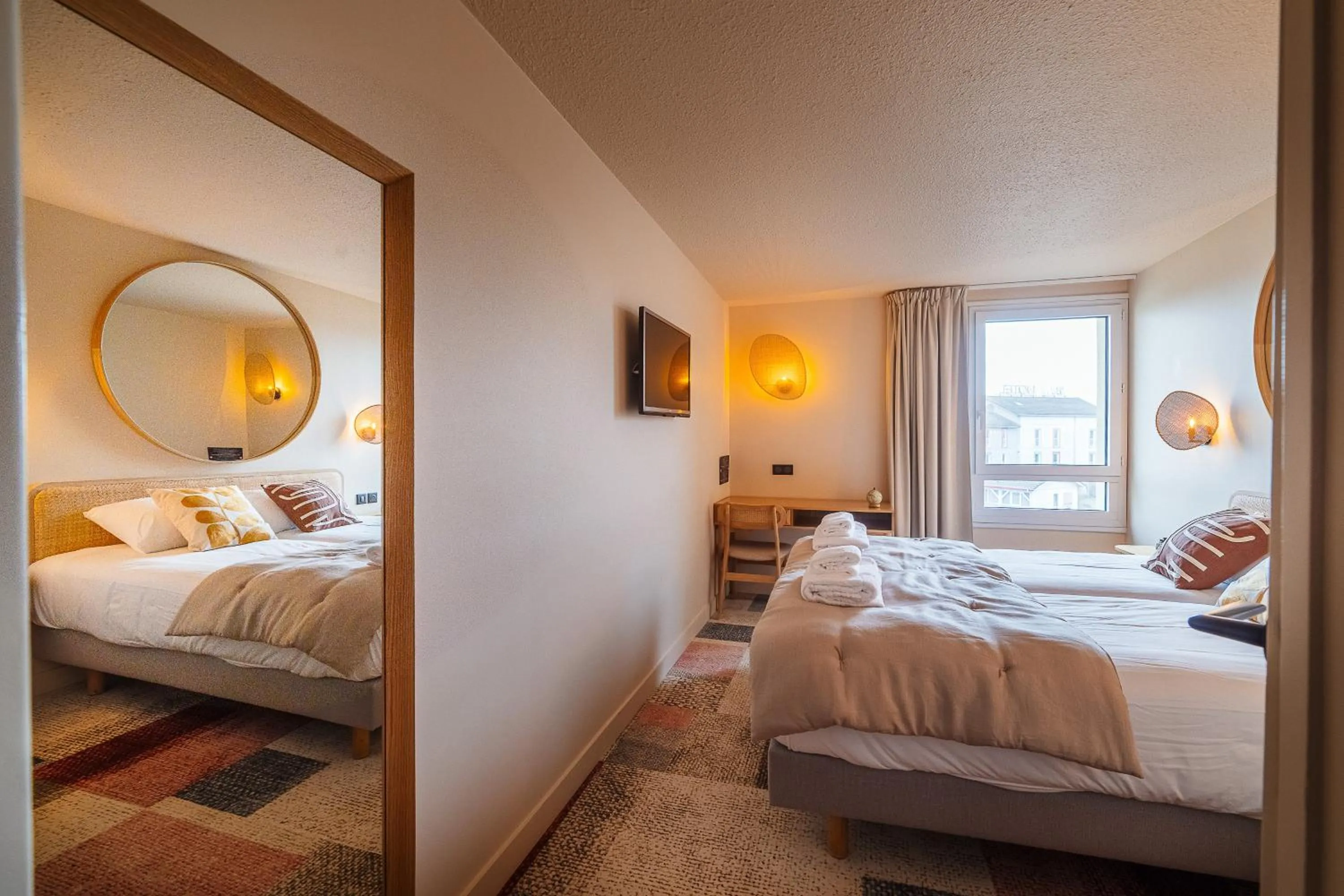 Bed in Hotel Classe Troyes - La Chapelle Saint Luc