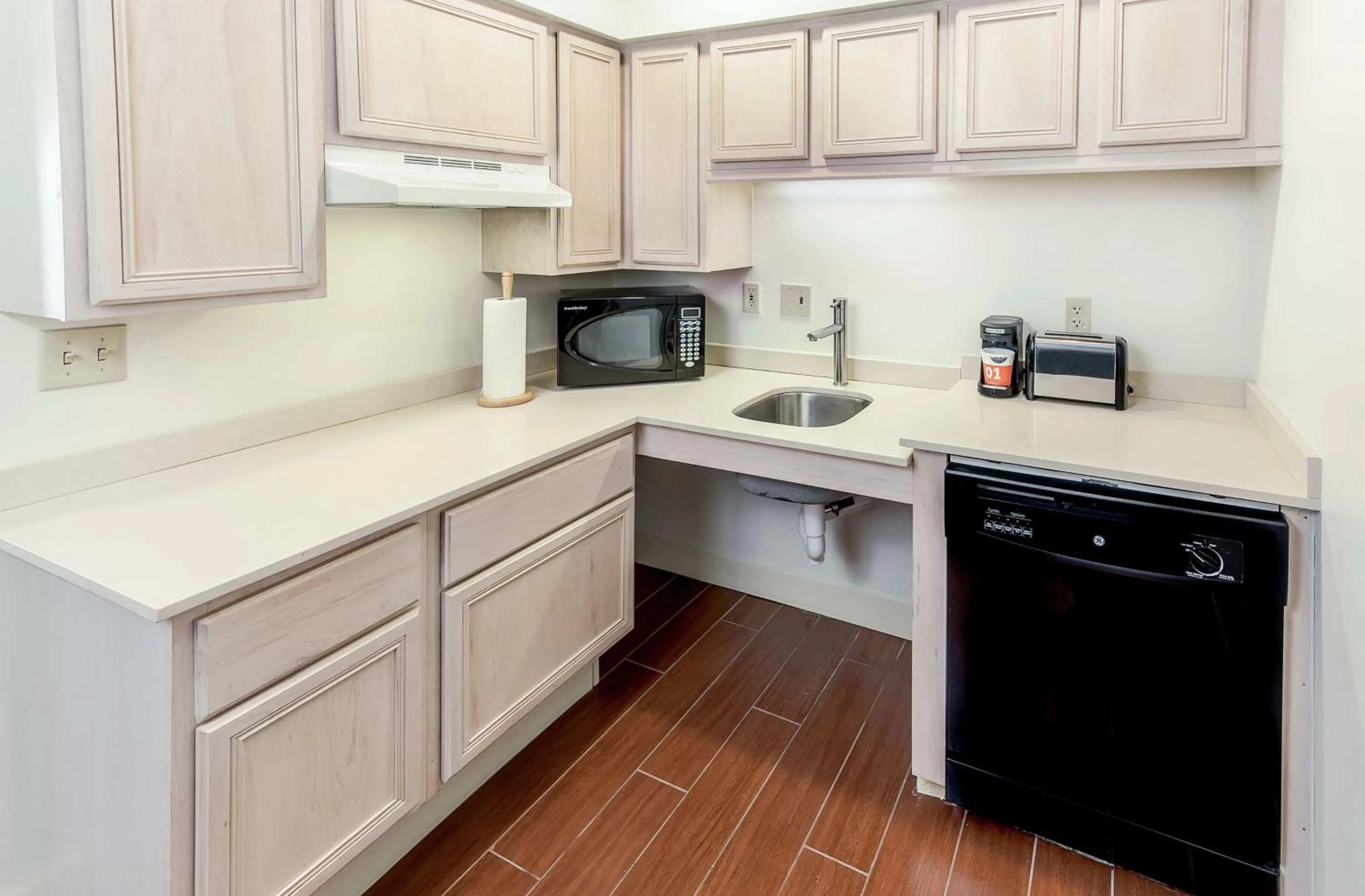 Kitchen or kitchenette in Hampton Inn & Suites Bethlehem