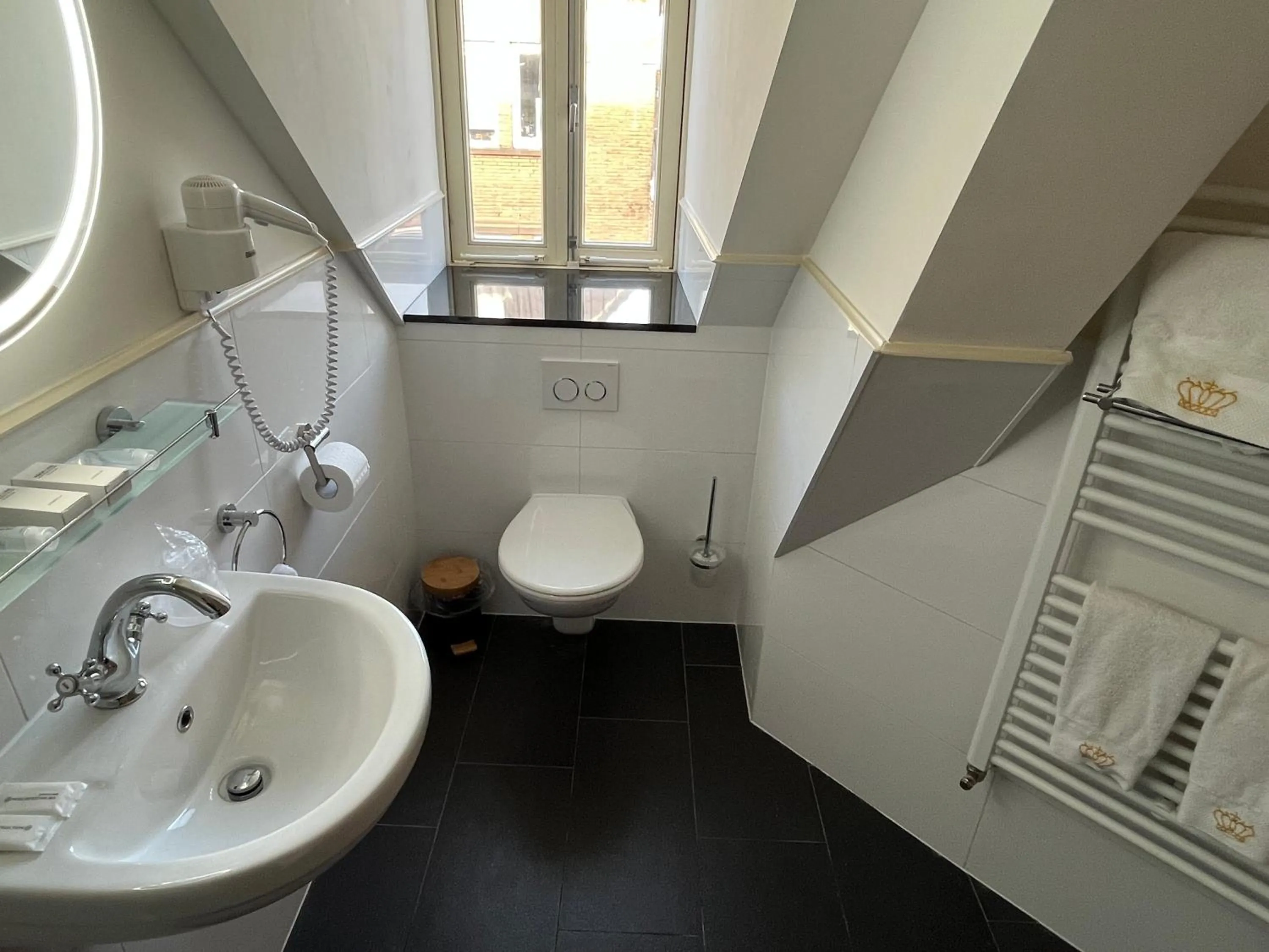 Bathroom in De Gulden Waagen