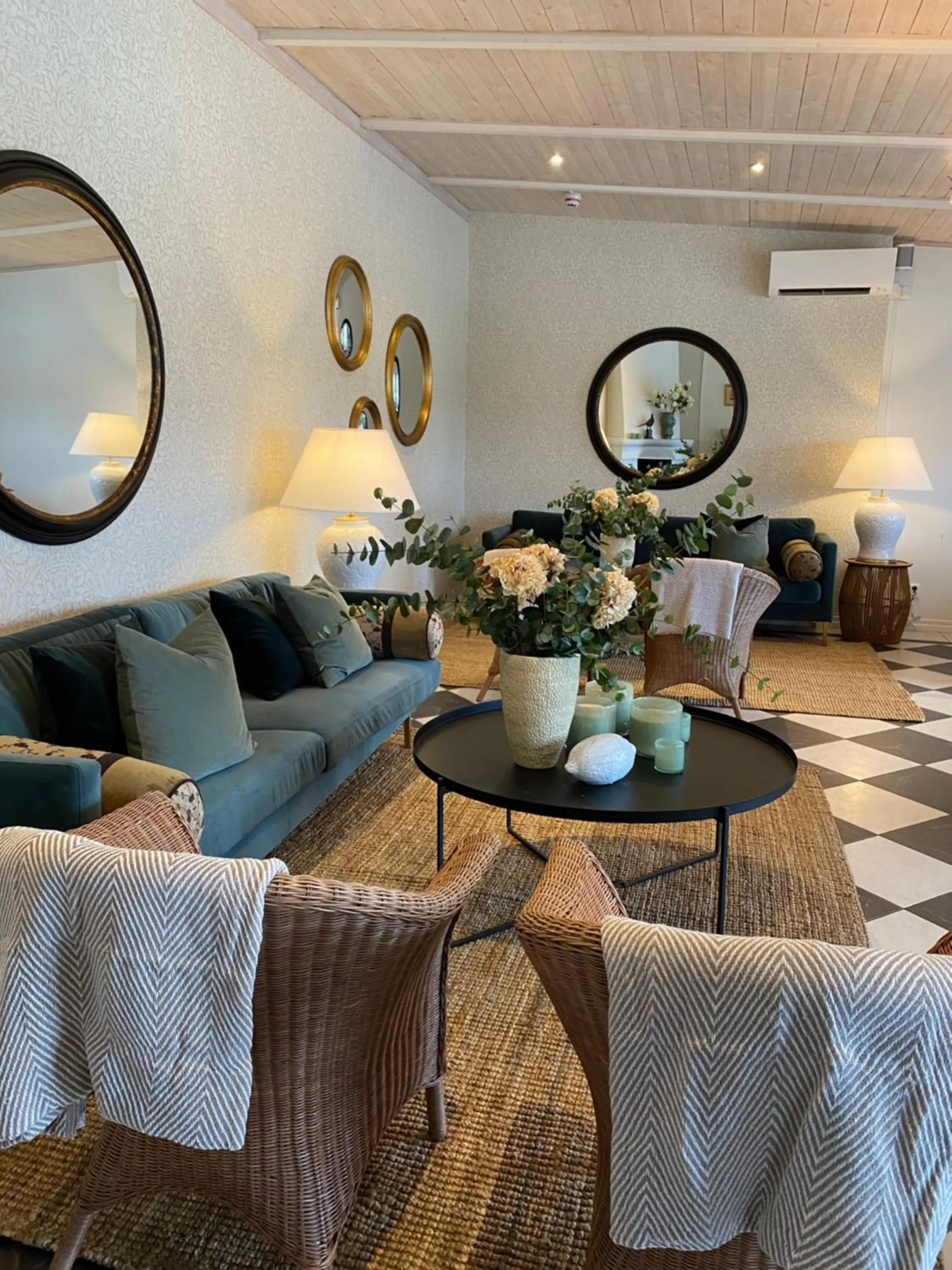 Living room in Stegeborg Trädgårdshotell